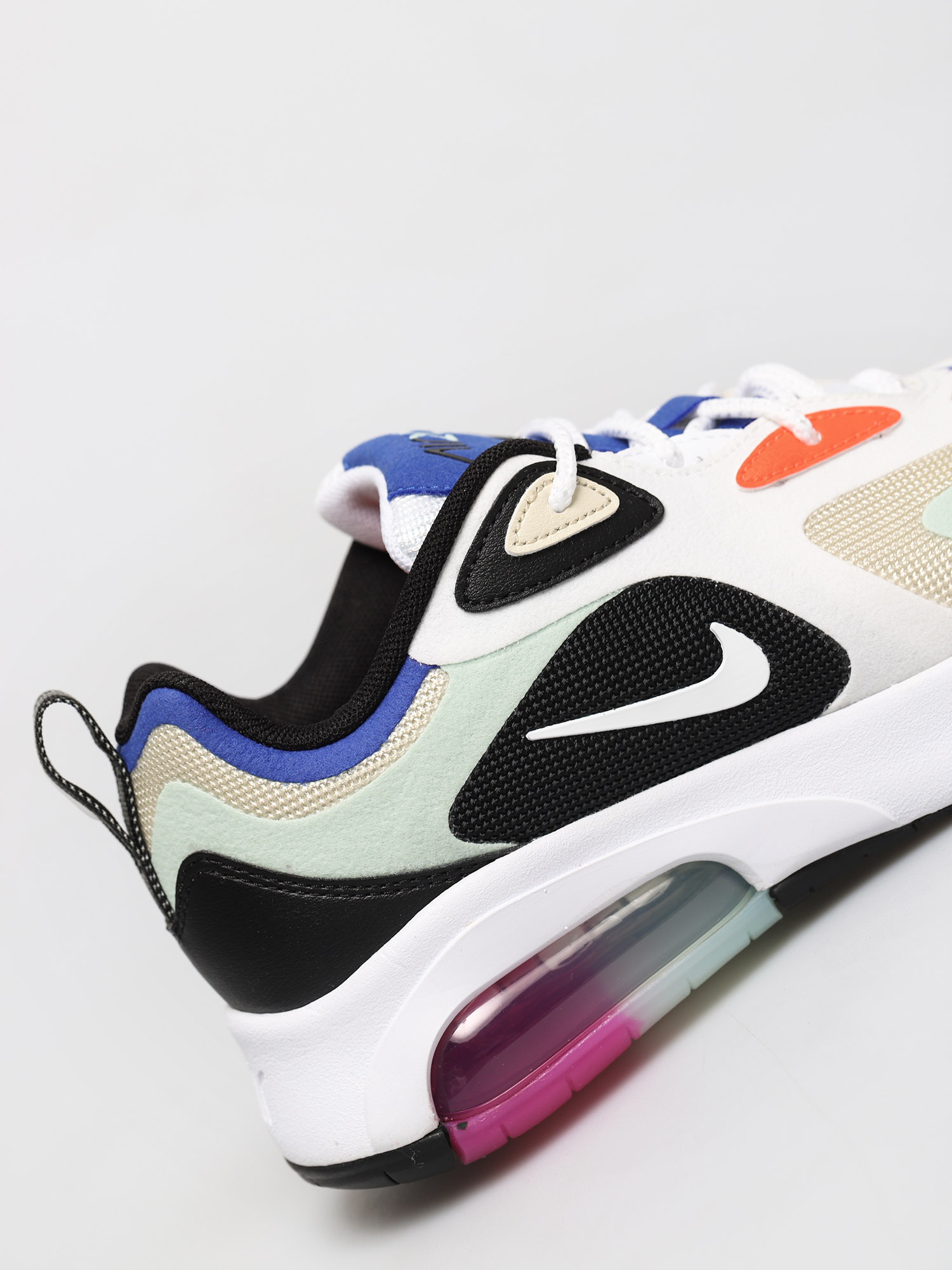 Nike Air Max 200 Shoes Wmn (fossil/white black pistachio frost)