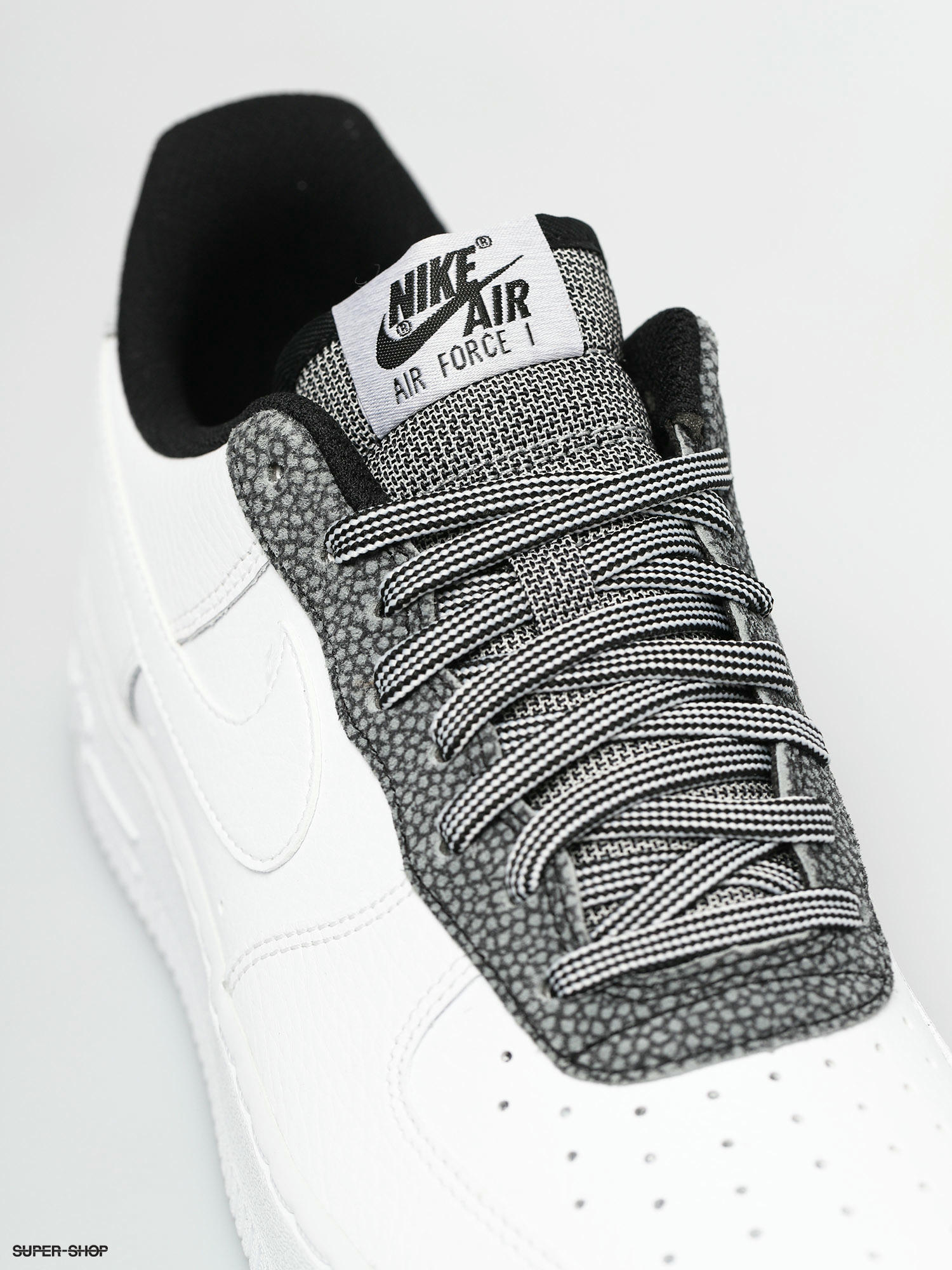 white & grey air force 1 07 lv8 trainers