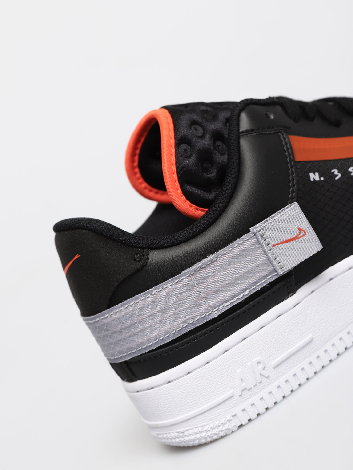 Nike Air Force 1 Type Schuhe (black/hyper crimson wolf grey white)