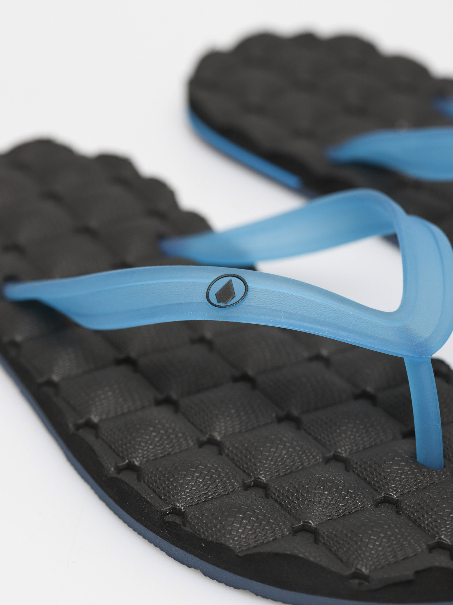 volcom recliner rubber 2