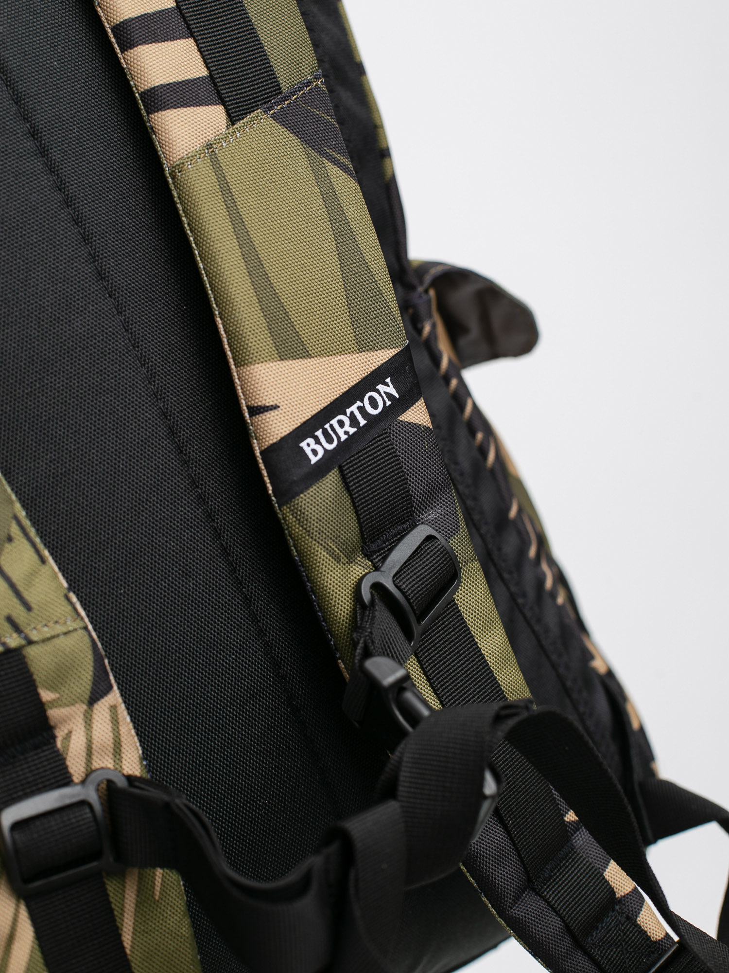 Burton Annex Rucksack (martini olive woodcut palm)