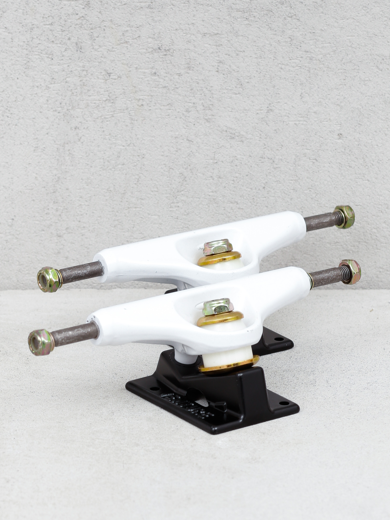 Venture Biebel Brillnt Vlt Trucks (white/black)