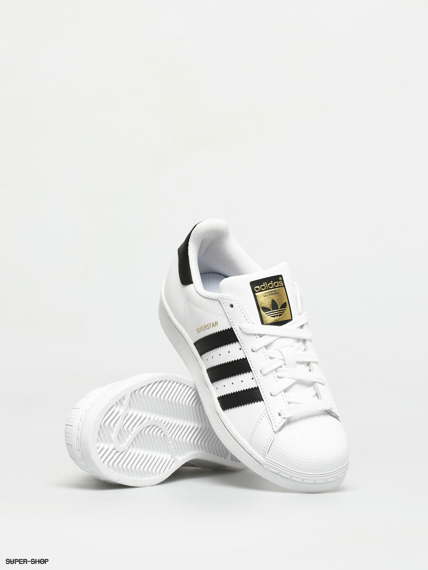 Superstar ftwr white  core outlet black  core black