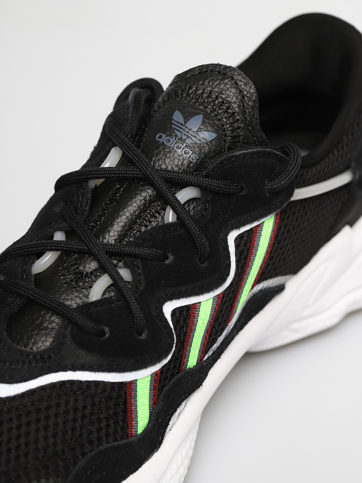 adidas Originals Ozweego Shoes (core black/solar green/onix)