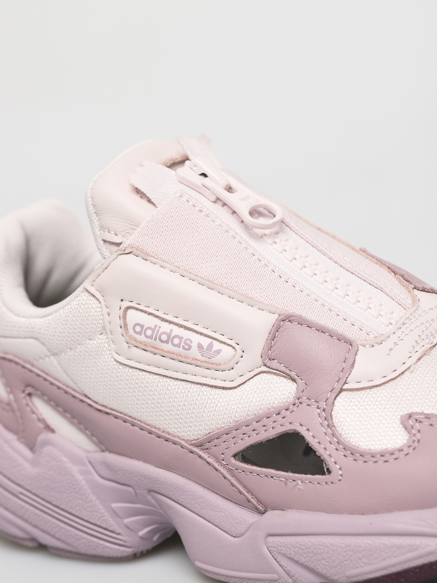 adidas Originals Falcon Zip Shoes Wmn (orchid tint s18/soft vision/purple beauty)