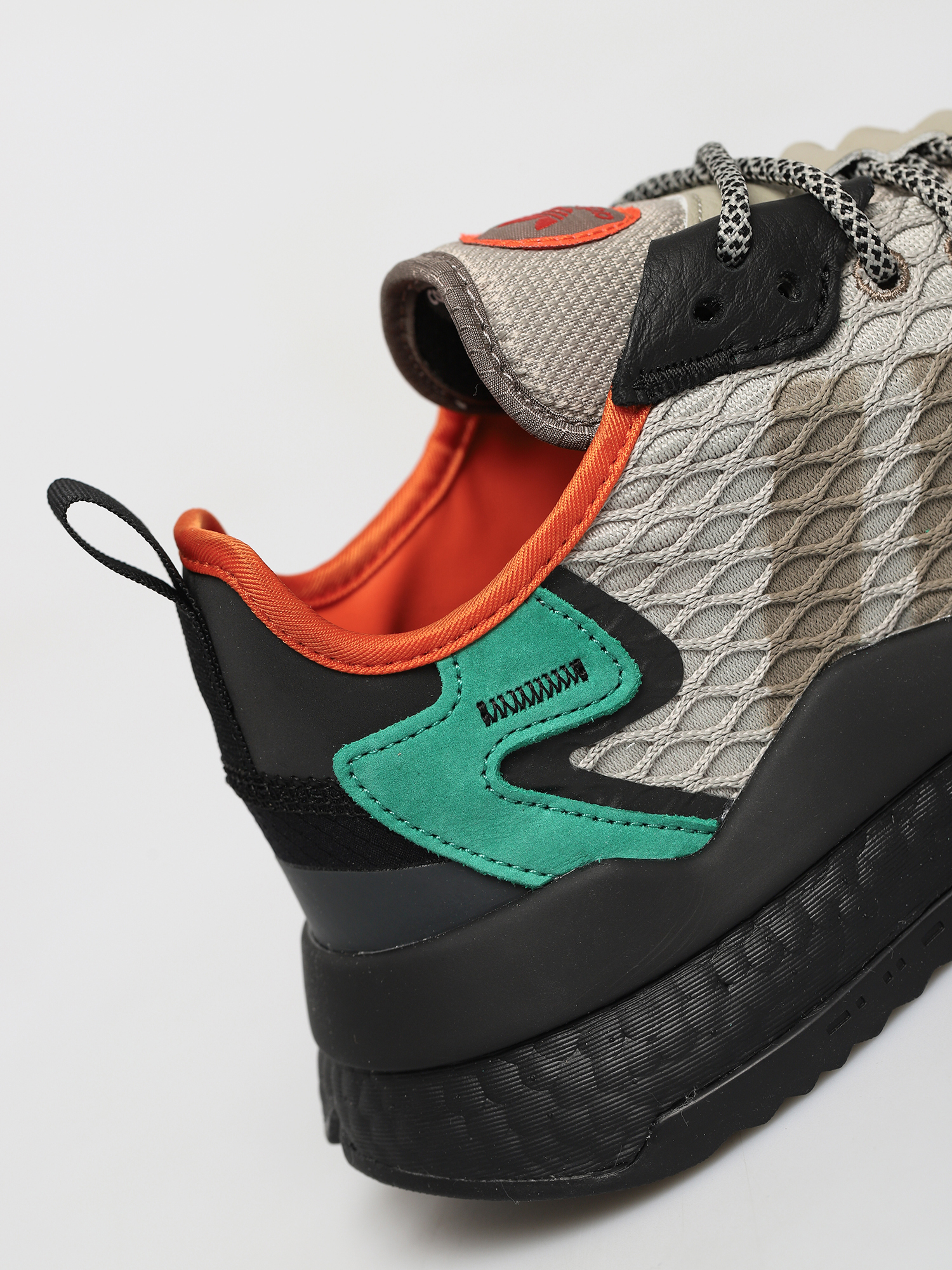 adidas Originals Nite Jogger Shoes (sesame/cblack/bgreen)