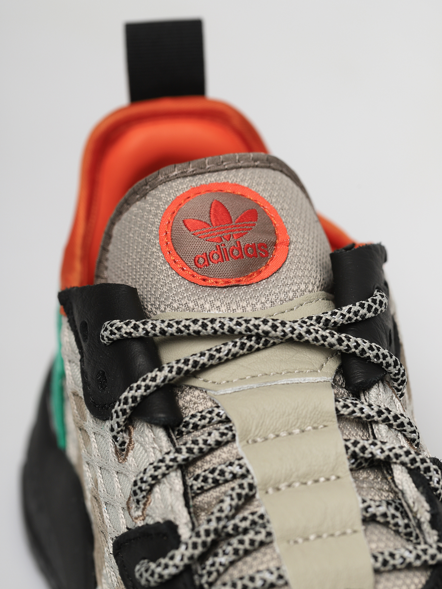 adidas Originals Nite Jogger Schuhe (sesame/cblack/bgreen)