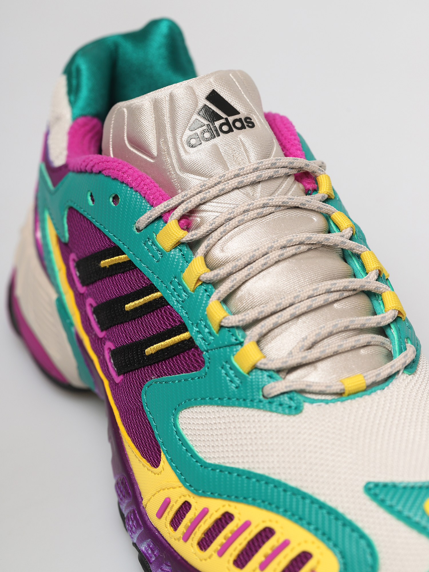 adidas Originals Torsion Trdc Shoes Wmn (cbrown/cblack/glrgrn)