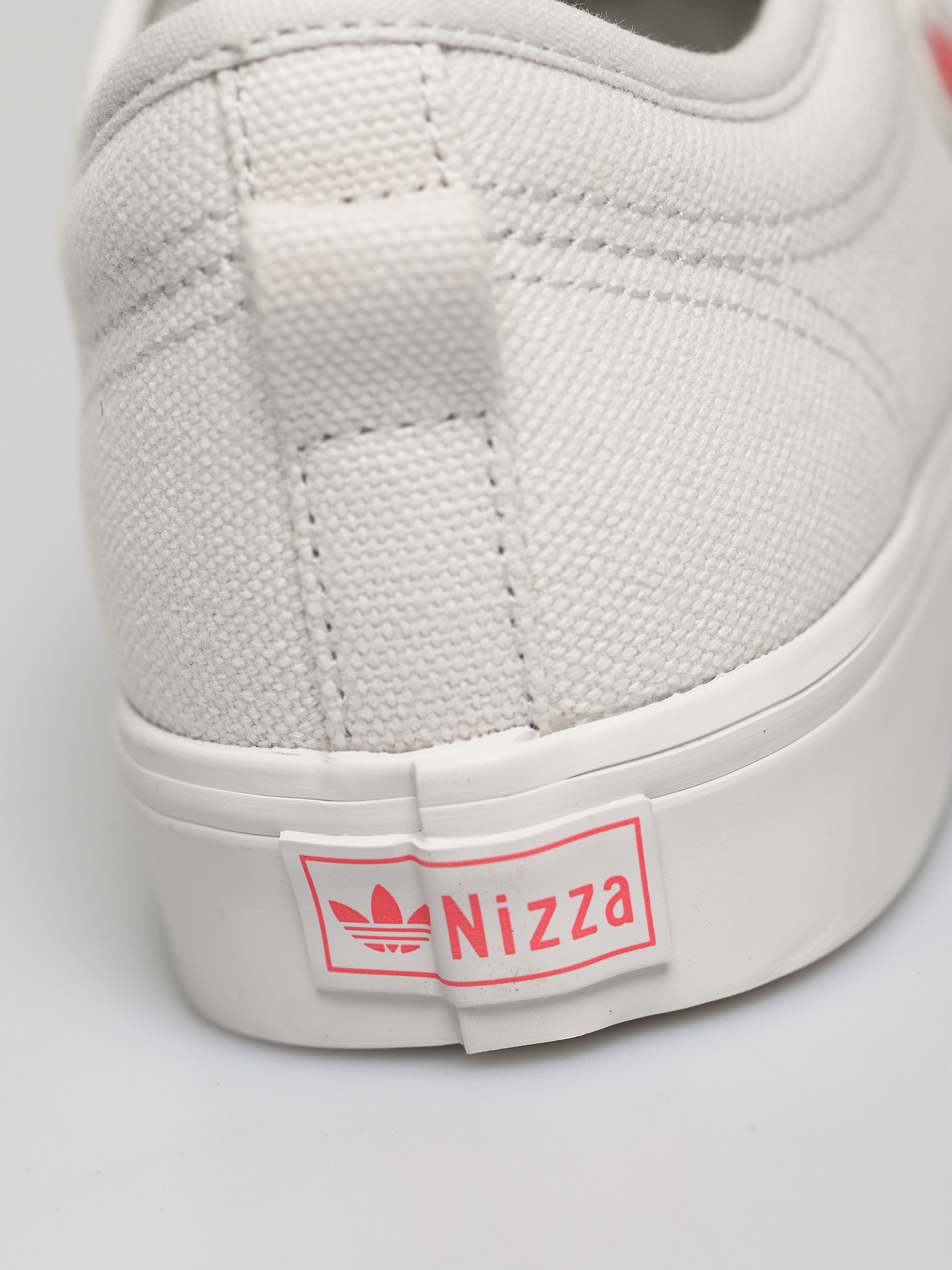 adidas Originals Nizza Trefoil Shoes Wmn (crywht/shored/cblack)