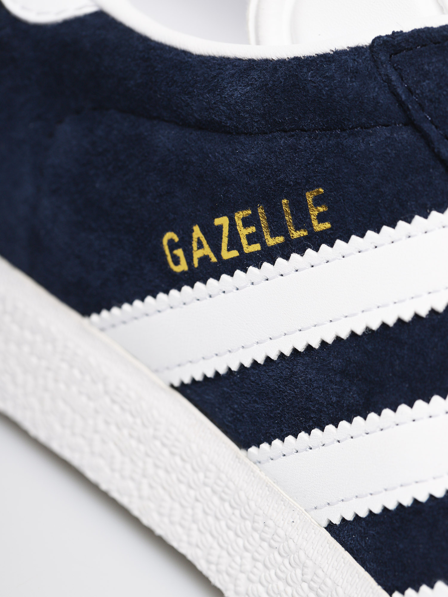 adidas Originals Gazelle Shoes (collegiate navy/white/gold met)