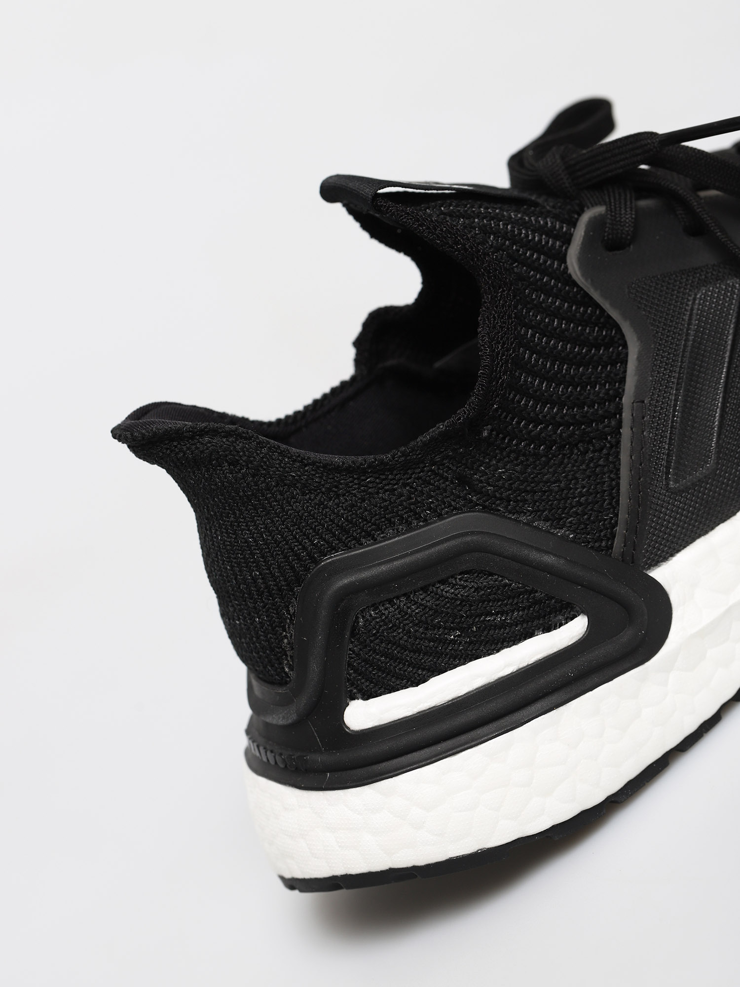 adidas Originals Ultraboost 19 Schuhe (cblack/cblack/ftwwht)