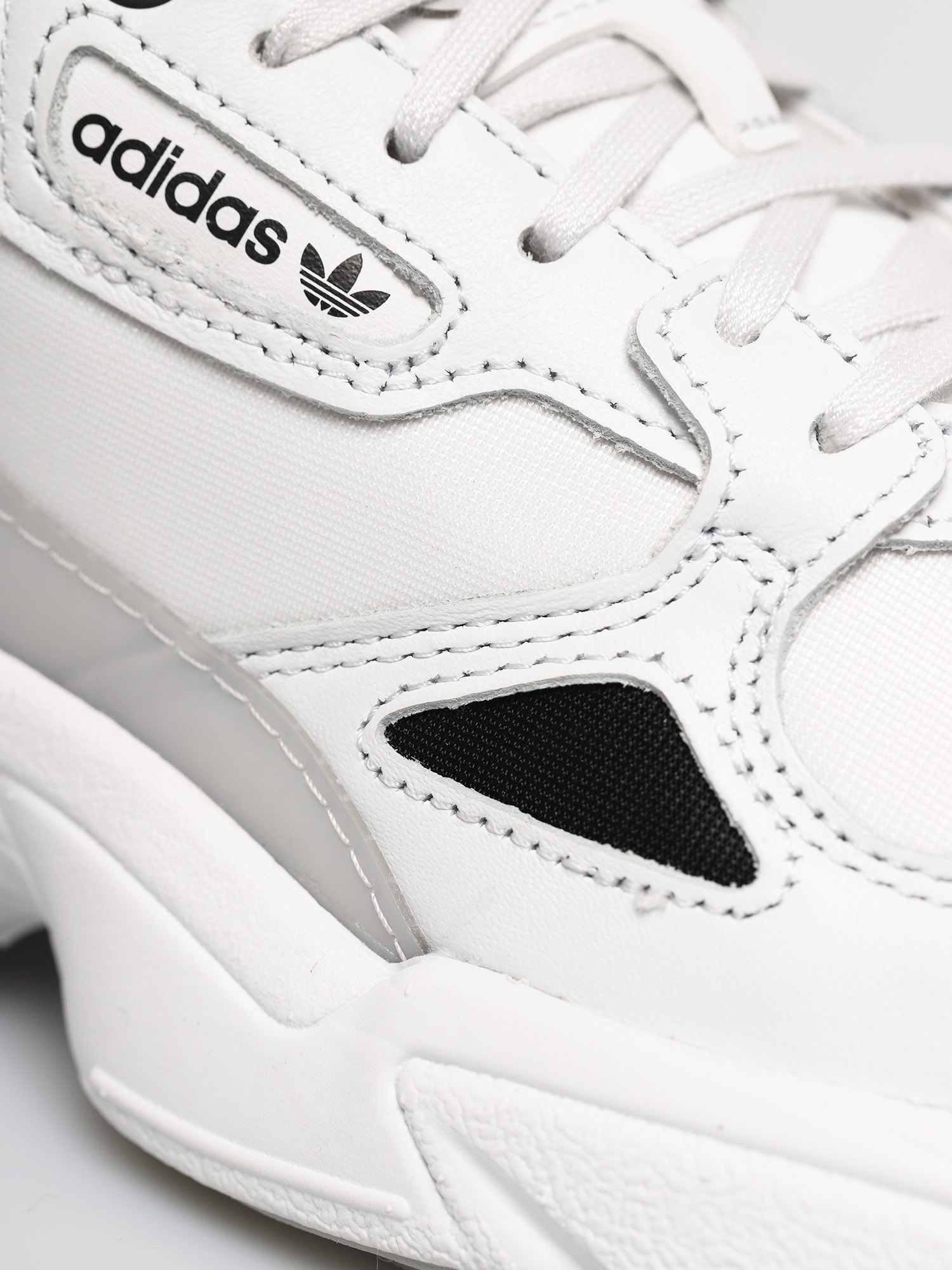 adidas Originals Falcon Shoes Wmn (crystal white/core black/grey two)