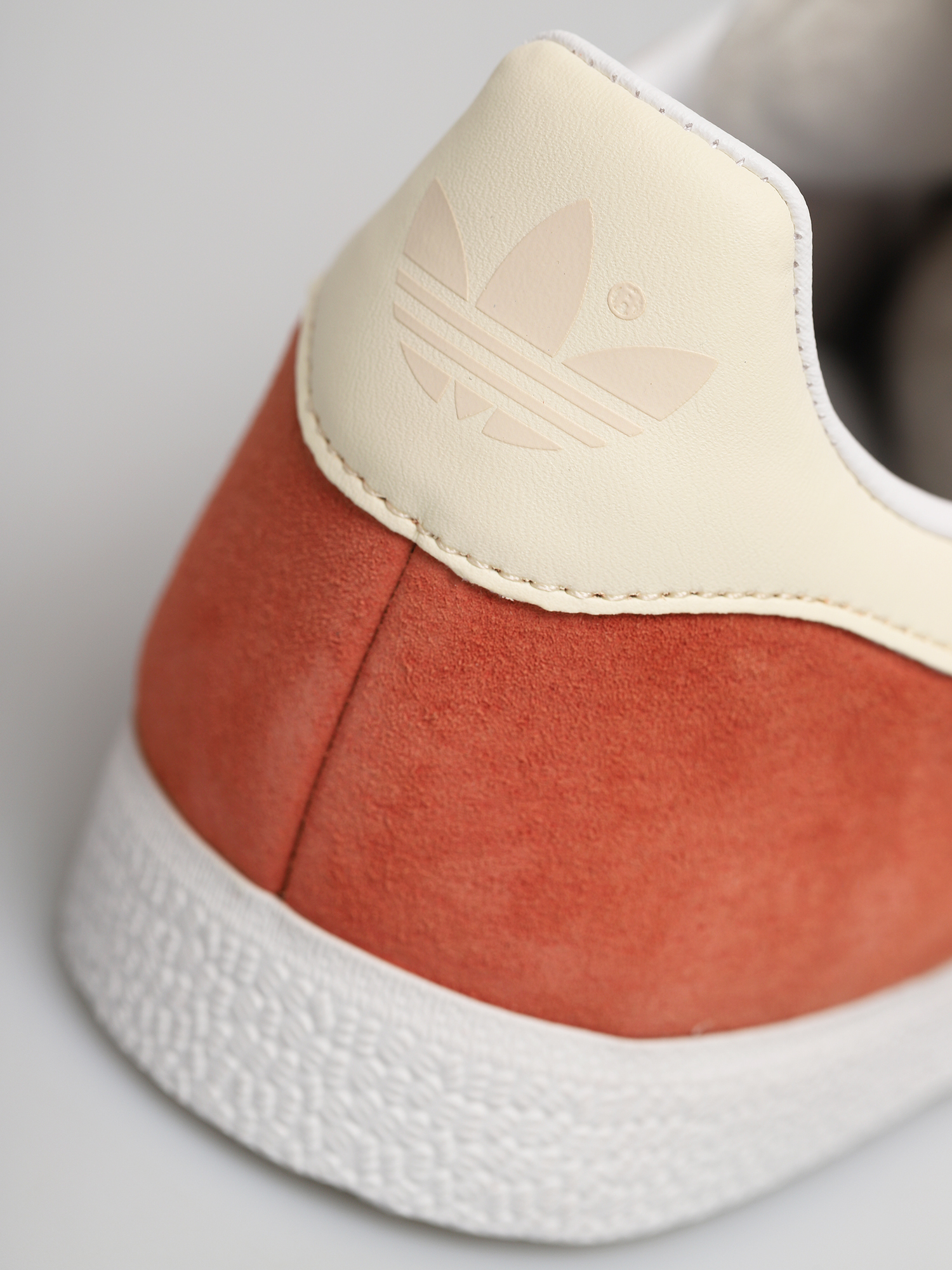 adidas Originals Gazelle Shoes Wmn - orange (rawamb/ecrtin/ftwwht)