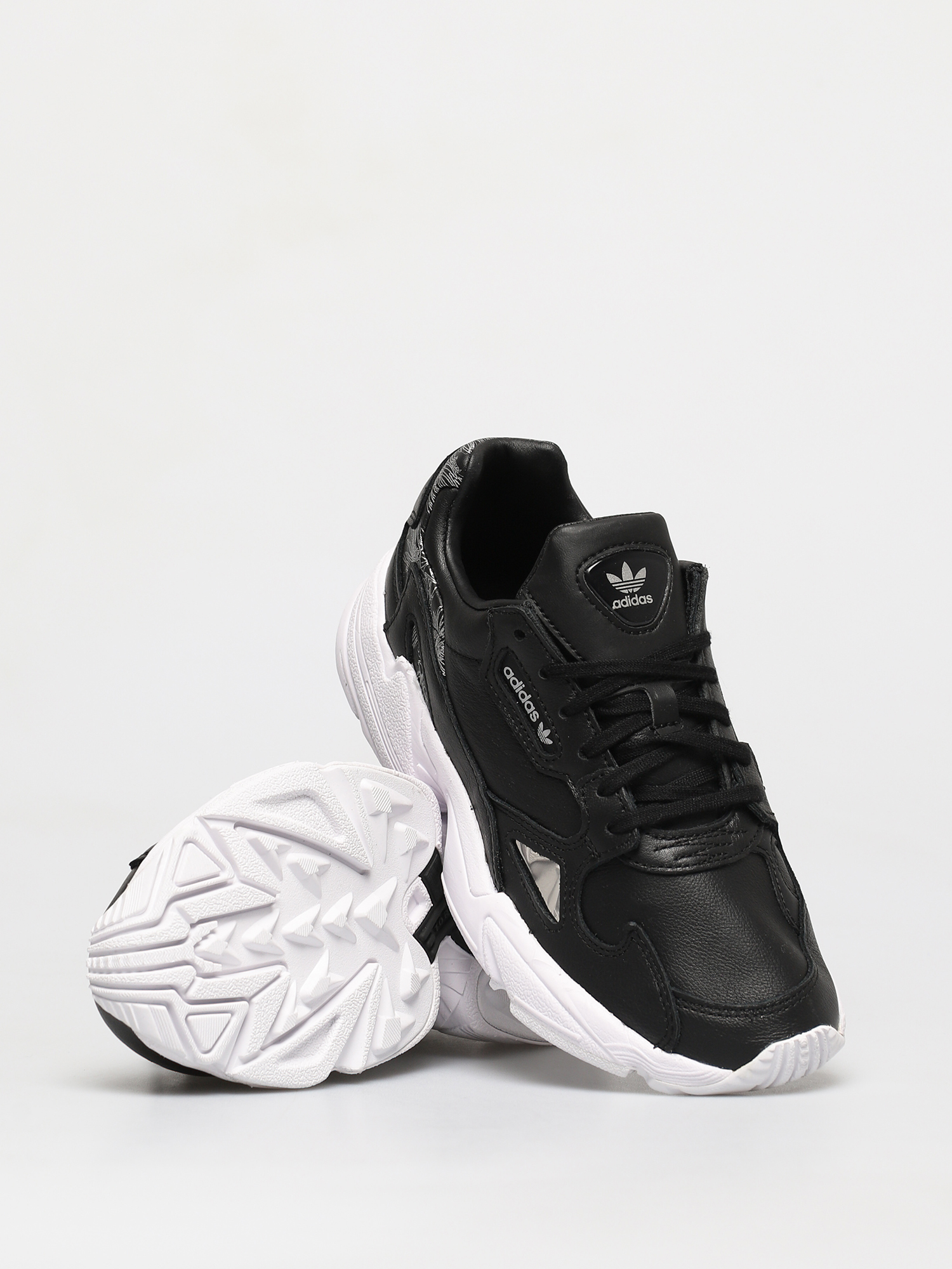adidas Originals Falcon Shoes Wmn - black (core black/core black/silver met)