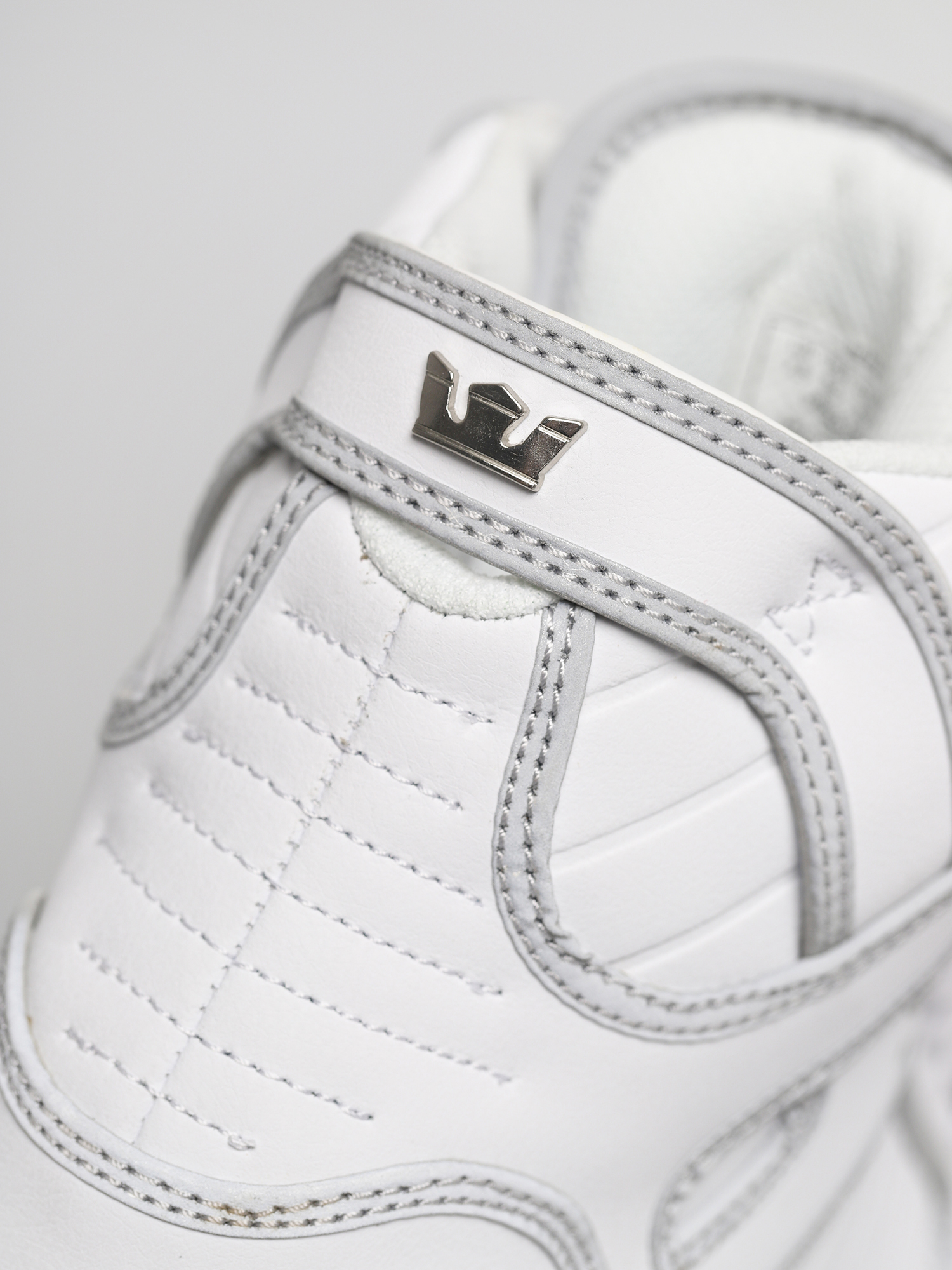 Supra Skytop Shoes (white/reflect white)