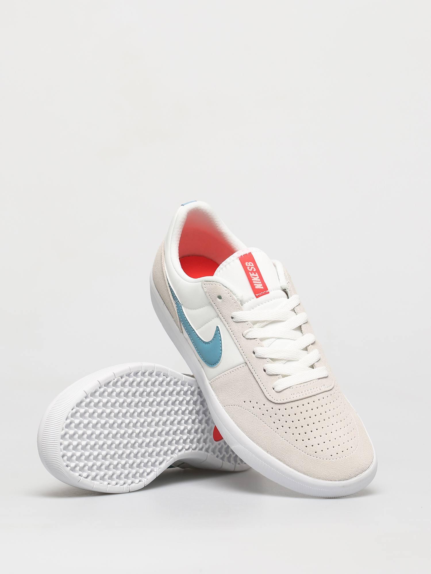 Nike SB Team Classic Shoes (summit white/cerulean white)
