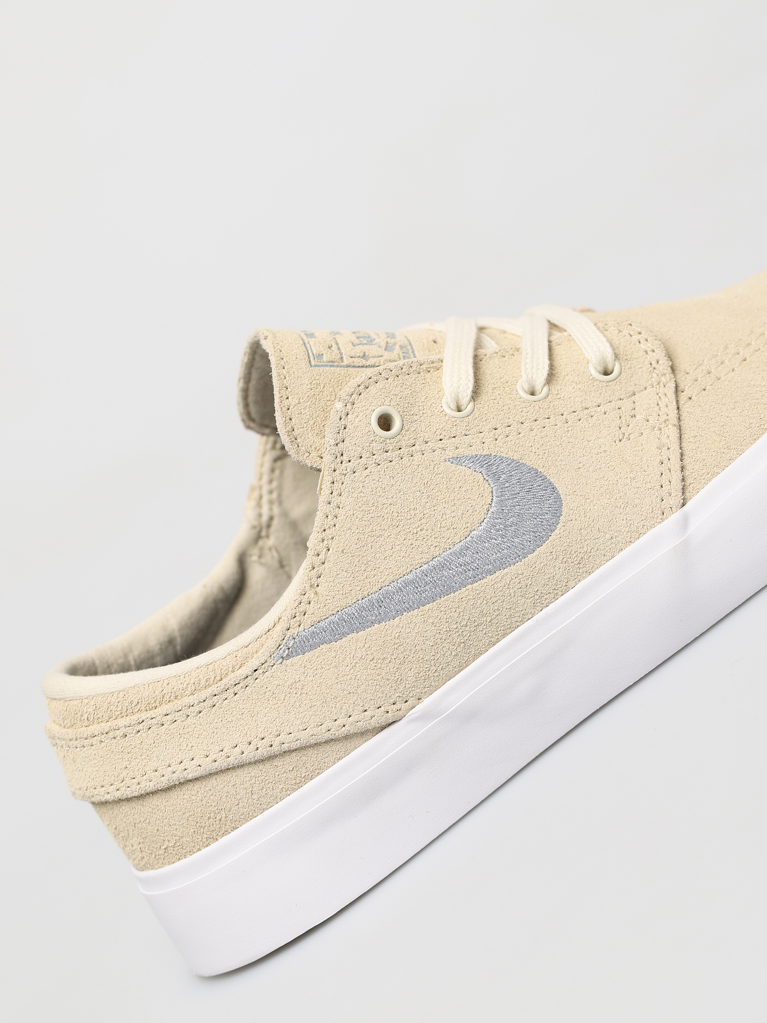 nike sb charge fossil