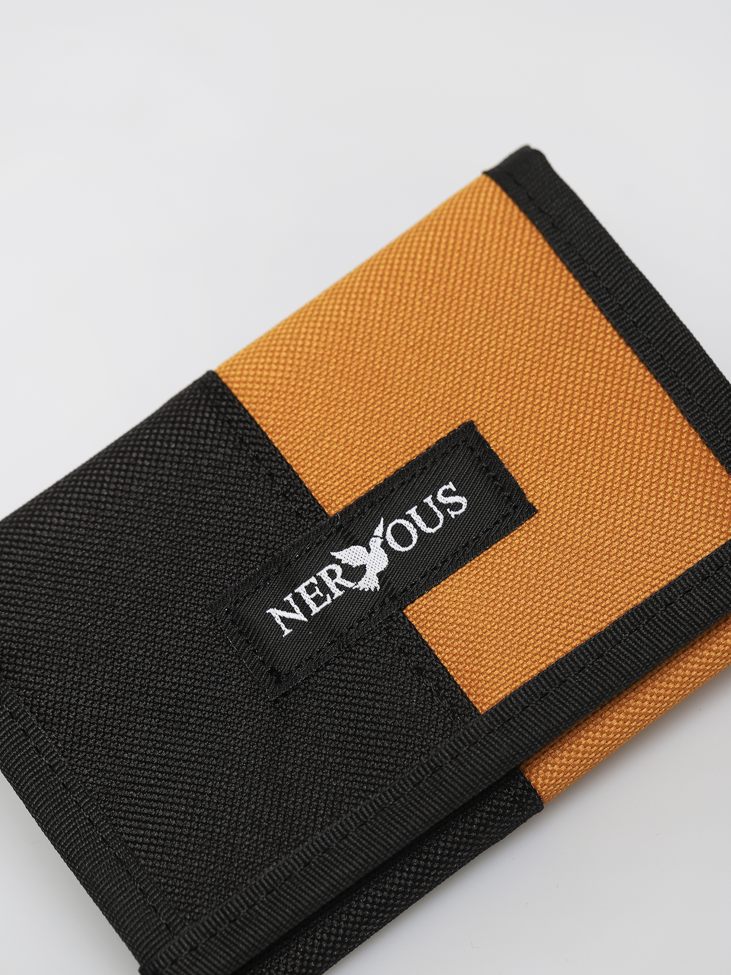 Nervous Classic Wallet (black/gold)
