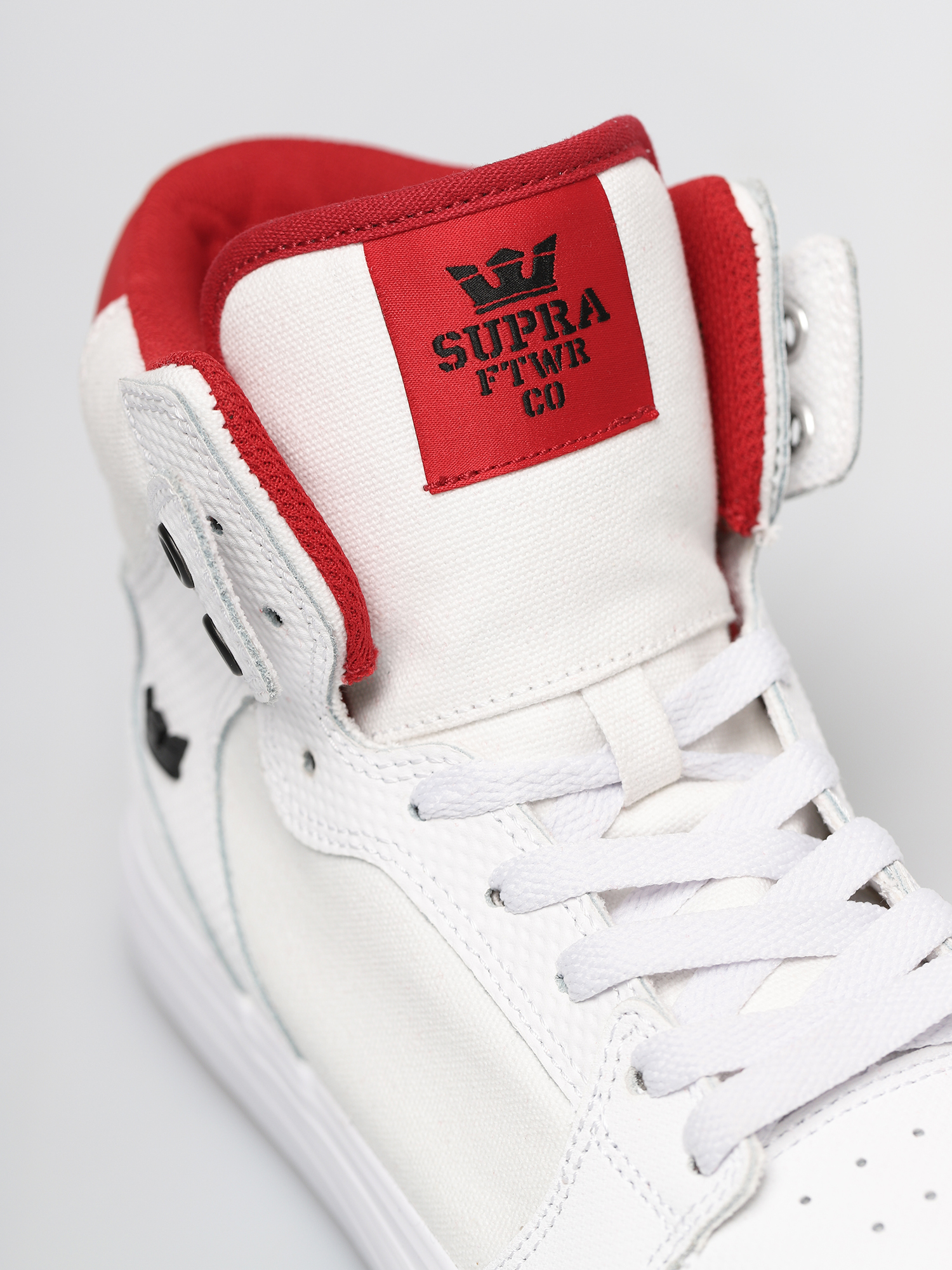 supra vaider red