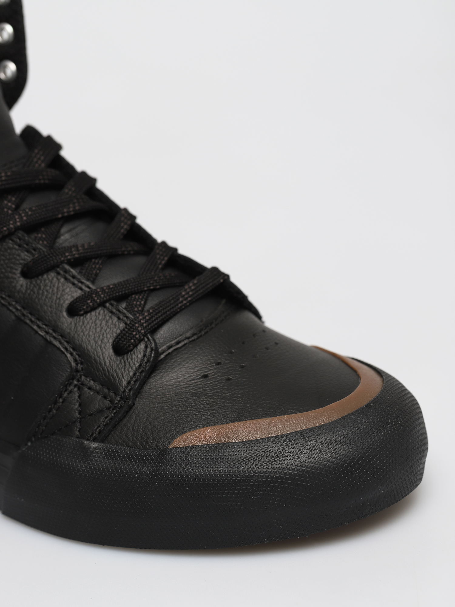 Supra Skytop 77 Shoes (black black/gum)
