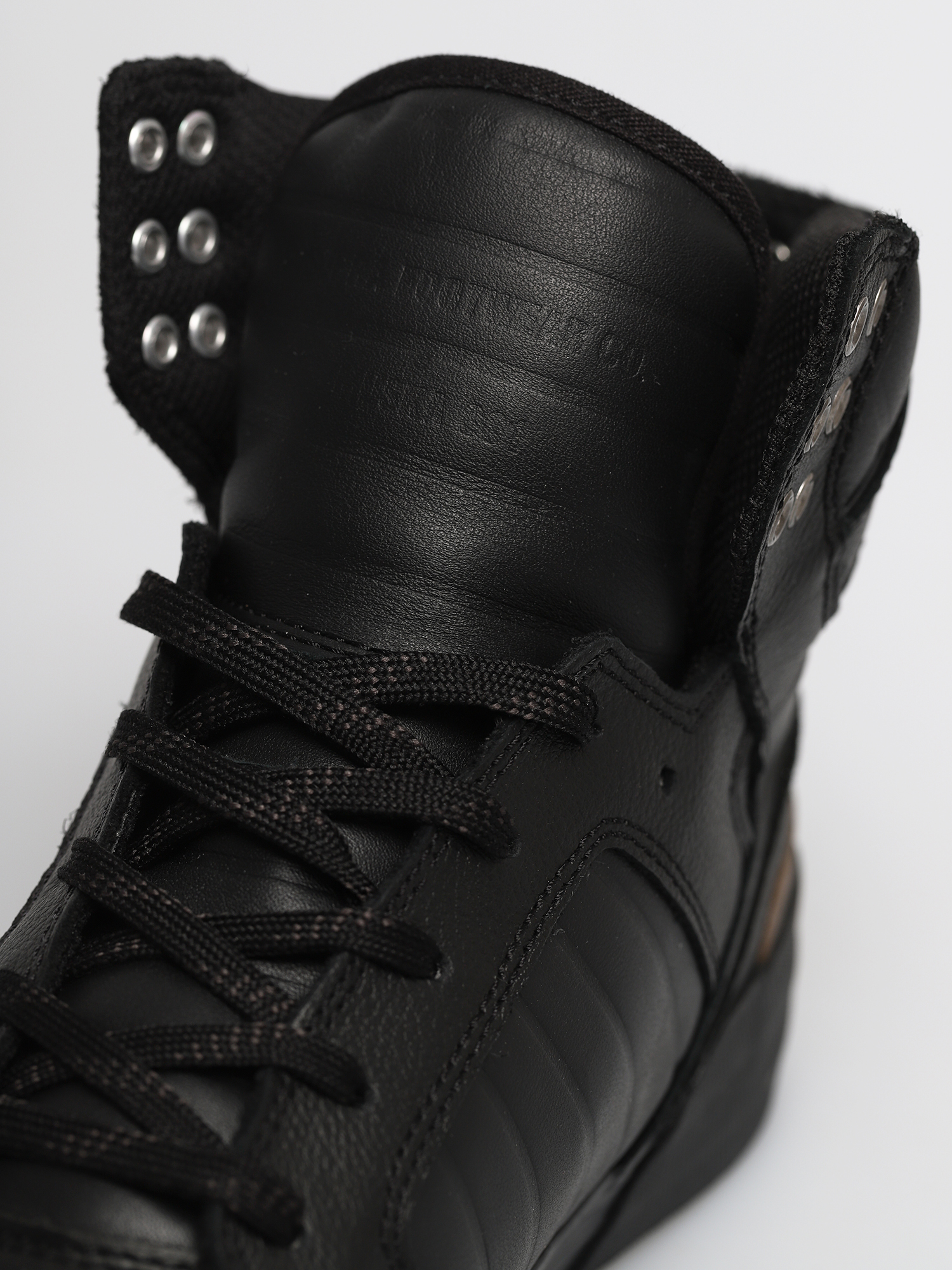 Supra Skytop 77 Shoes (black black/gum)