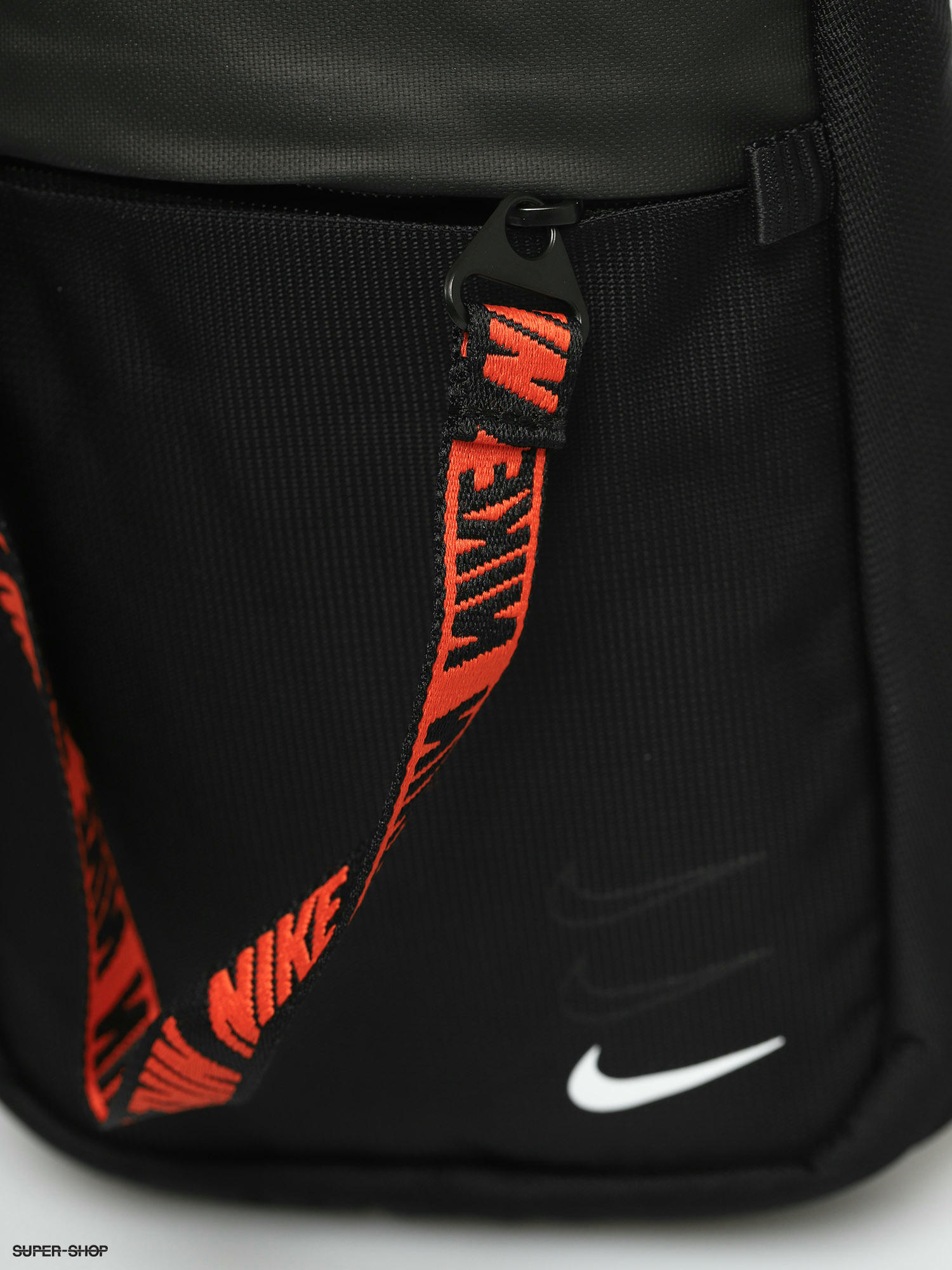 nike advance bag