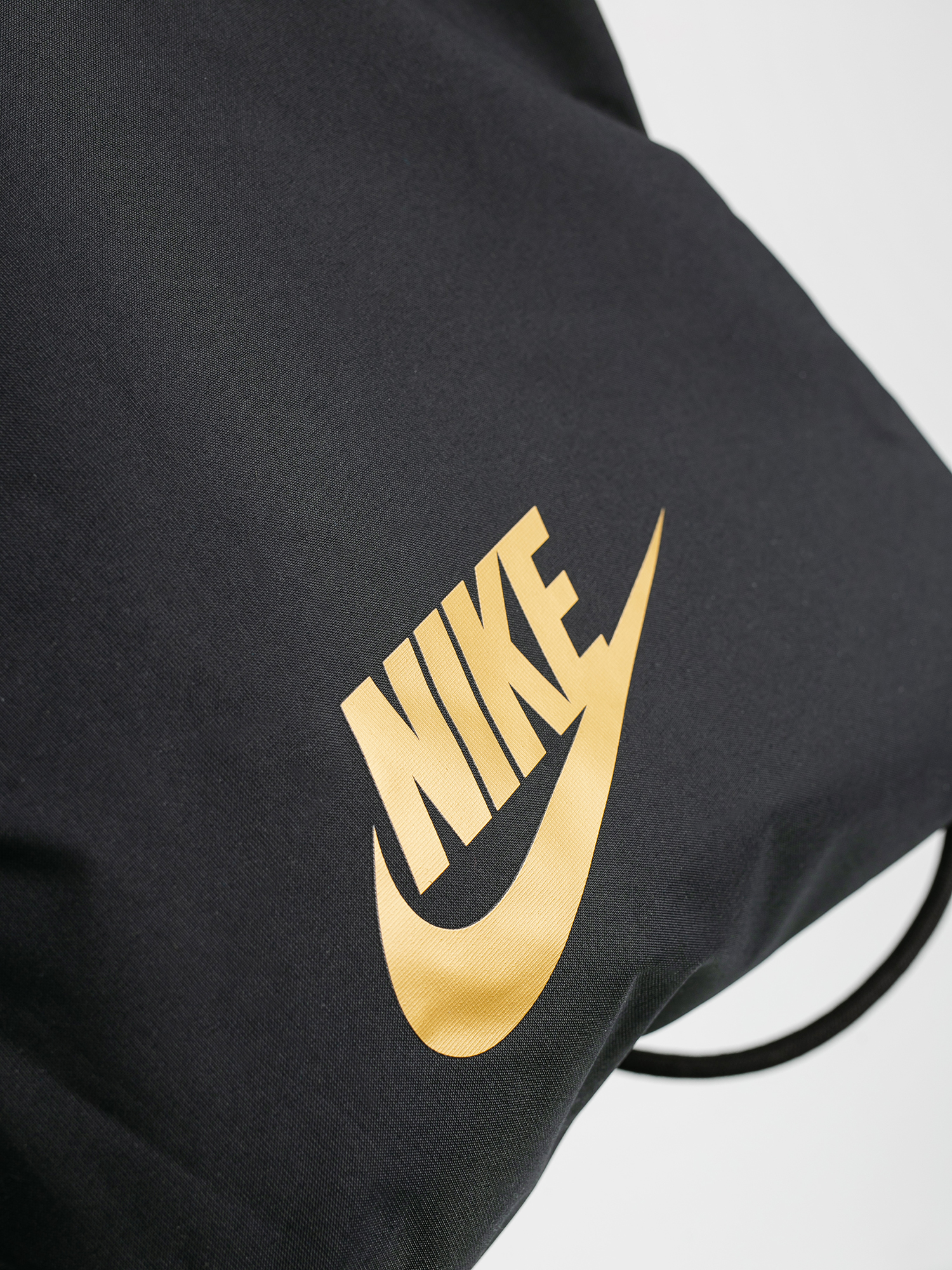 Nike Heritage Gmsk 2 0 Backpack (black/black/metallic gold)