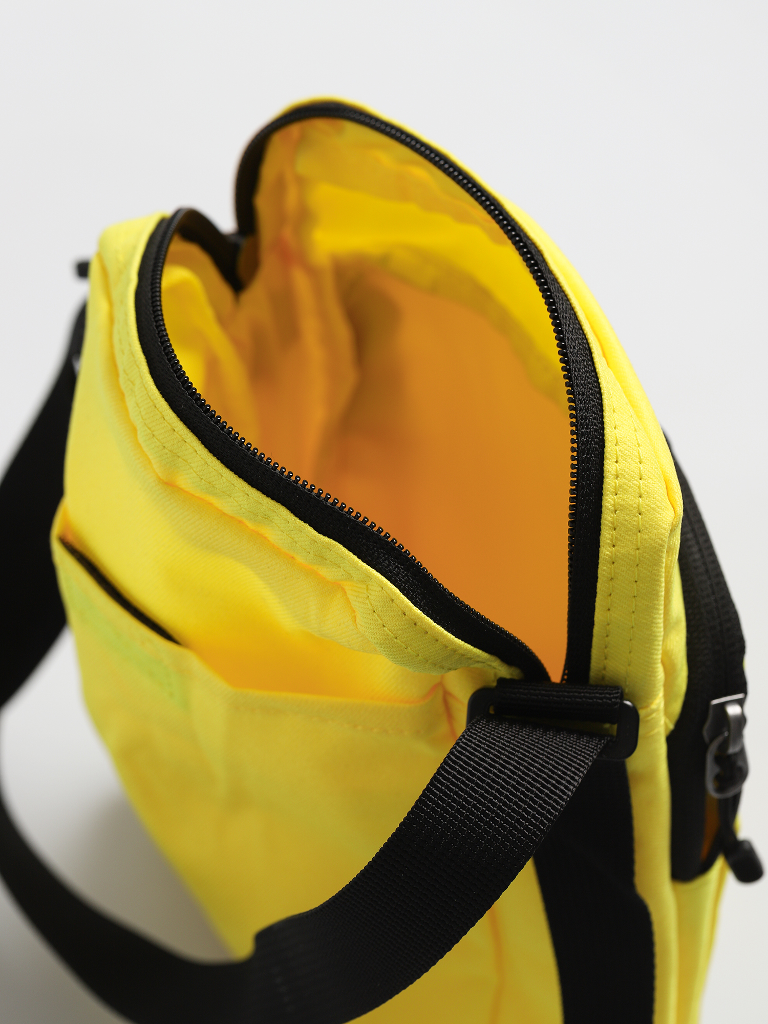 Nike Tech Bag (dynamic yellow/black/black)