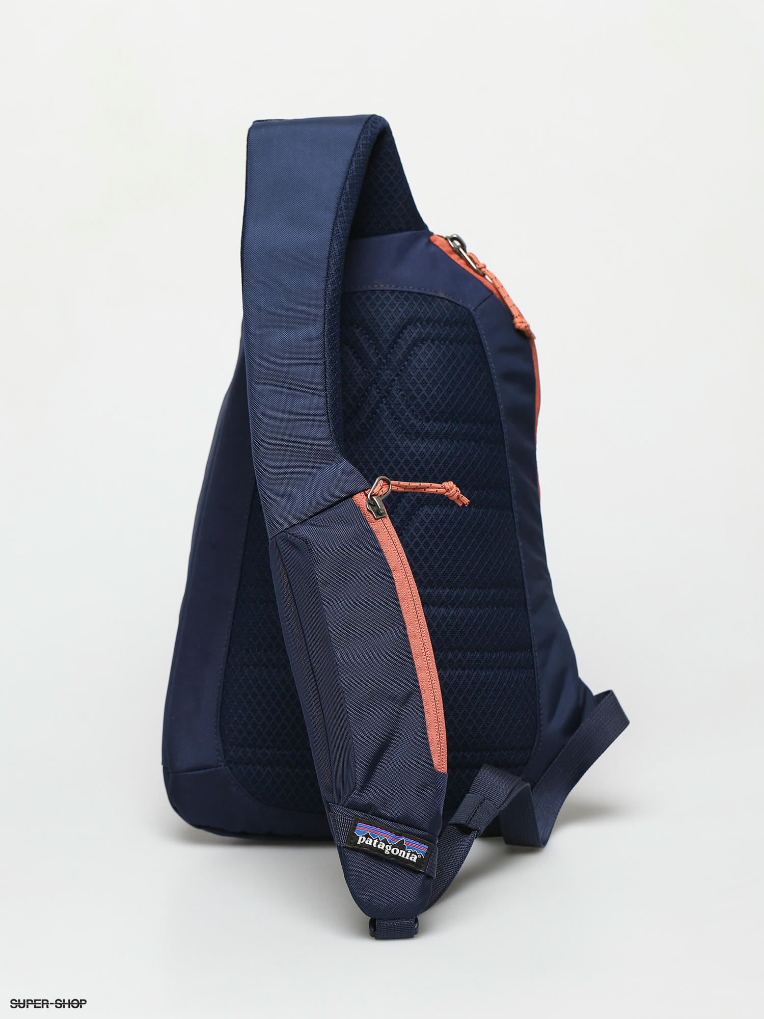 patagonia navy backpack