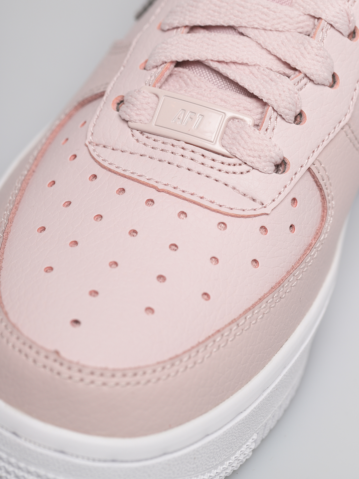 Nike Air Force 1 07 Essential Shoes Wmn (barely rose/barely rose white)