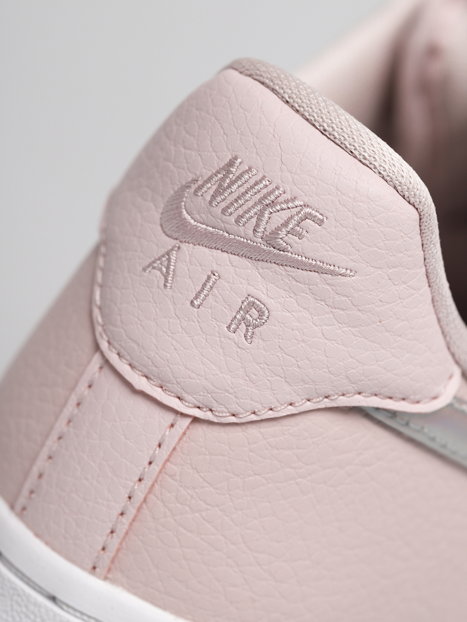 Nike Air Force 1 07 Essential Shoes Wmn (barely rose/barely rose white)