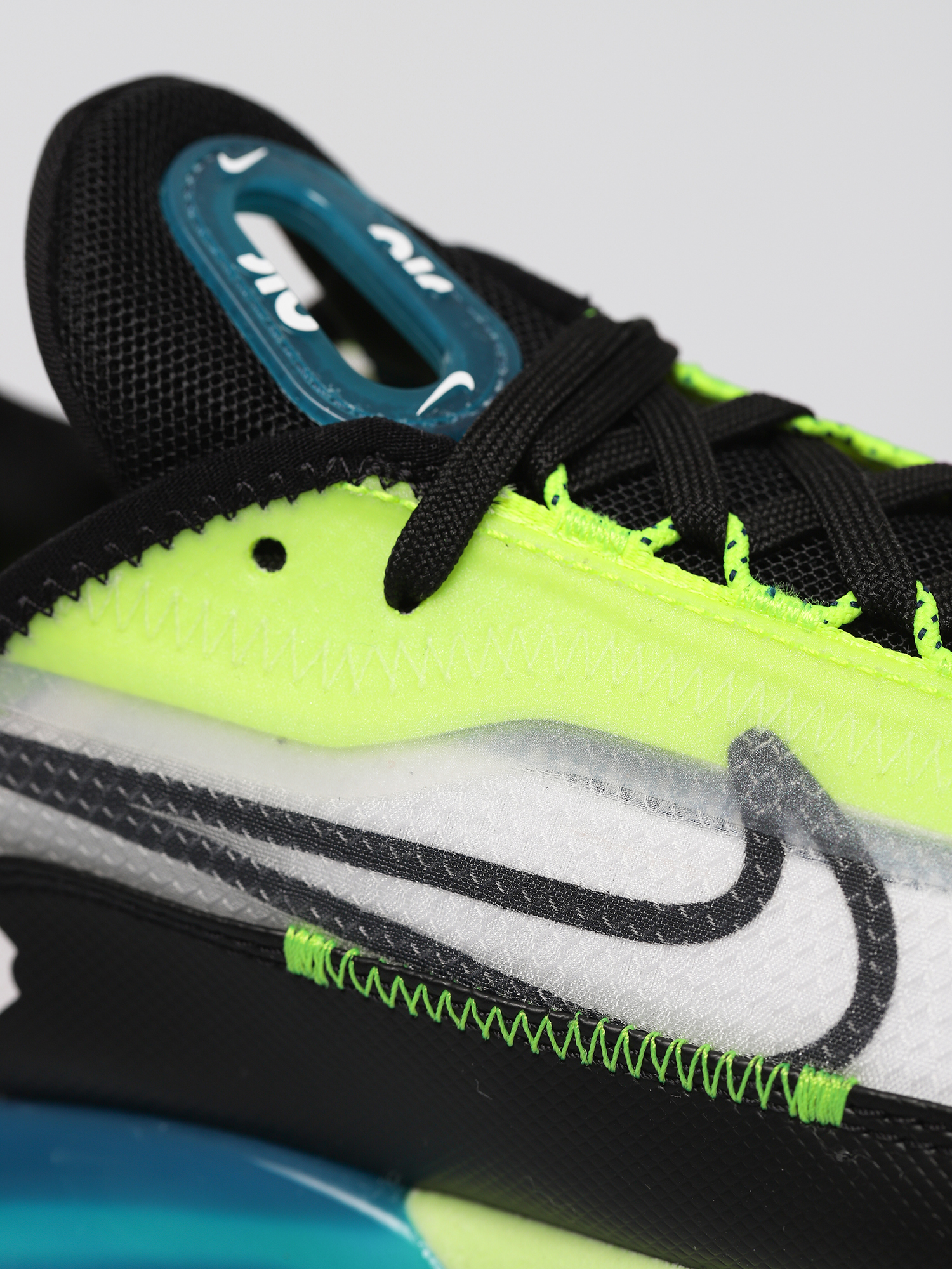 Nike Air Max 2090 Shoes Wmn (white/black volt valerian blue)