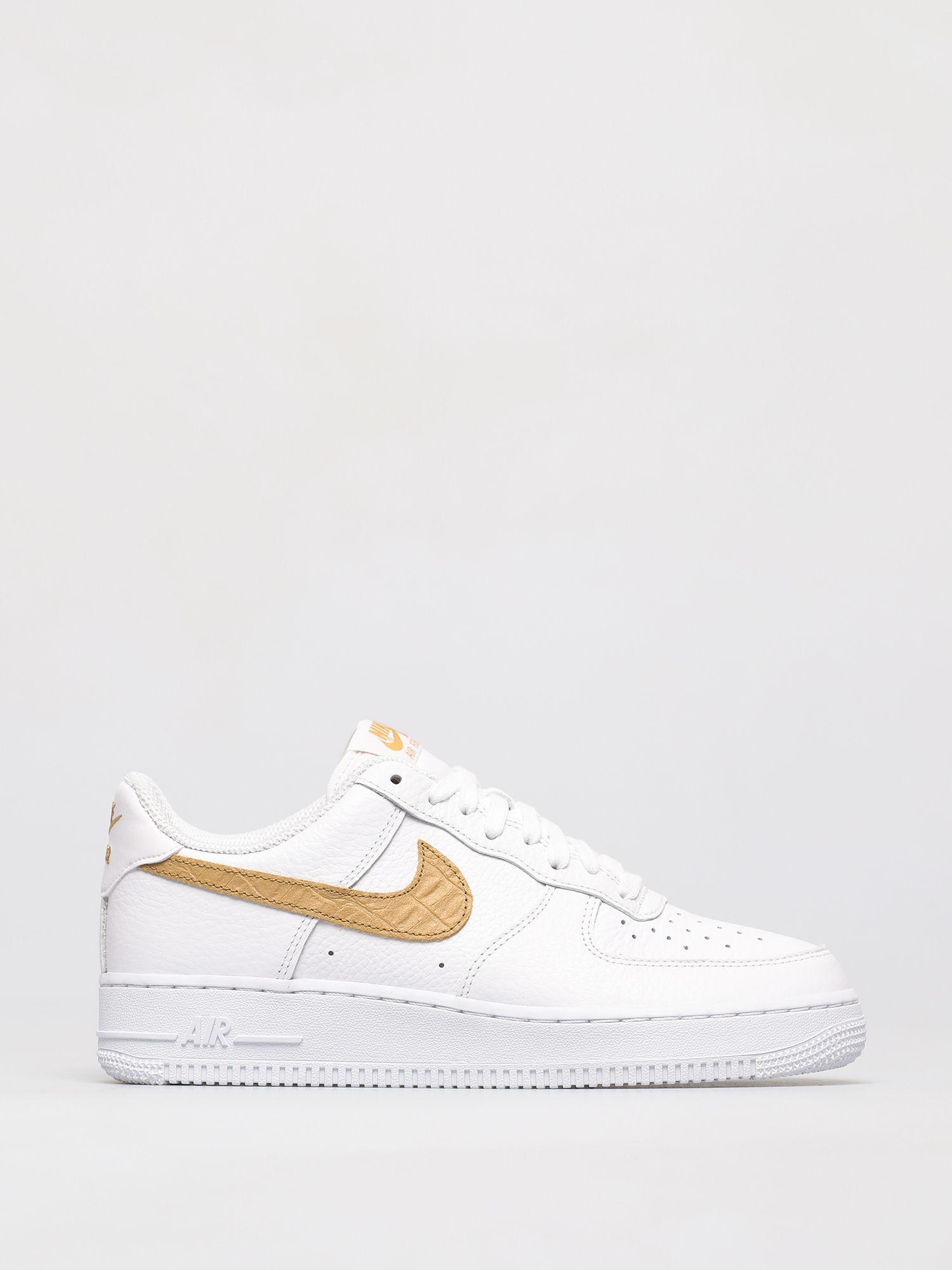 Nike Air Force 1 Lv8 Shoes (white/club gold white)