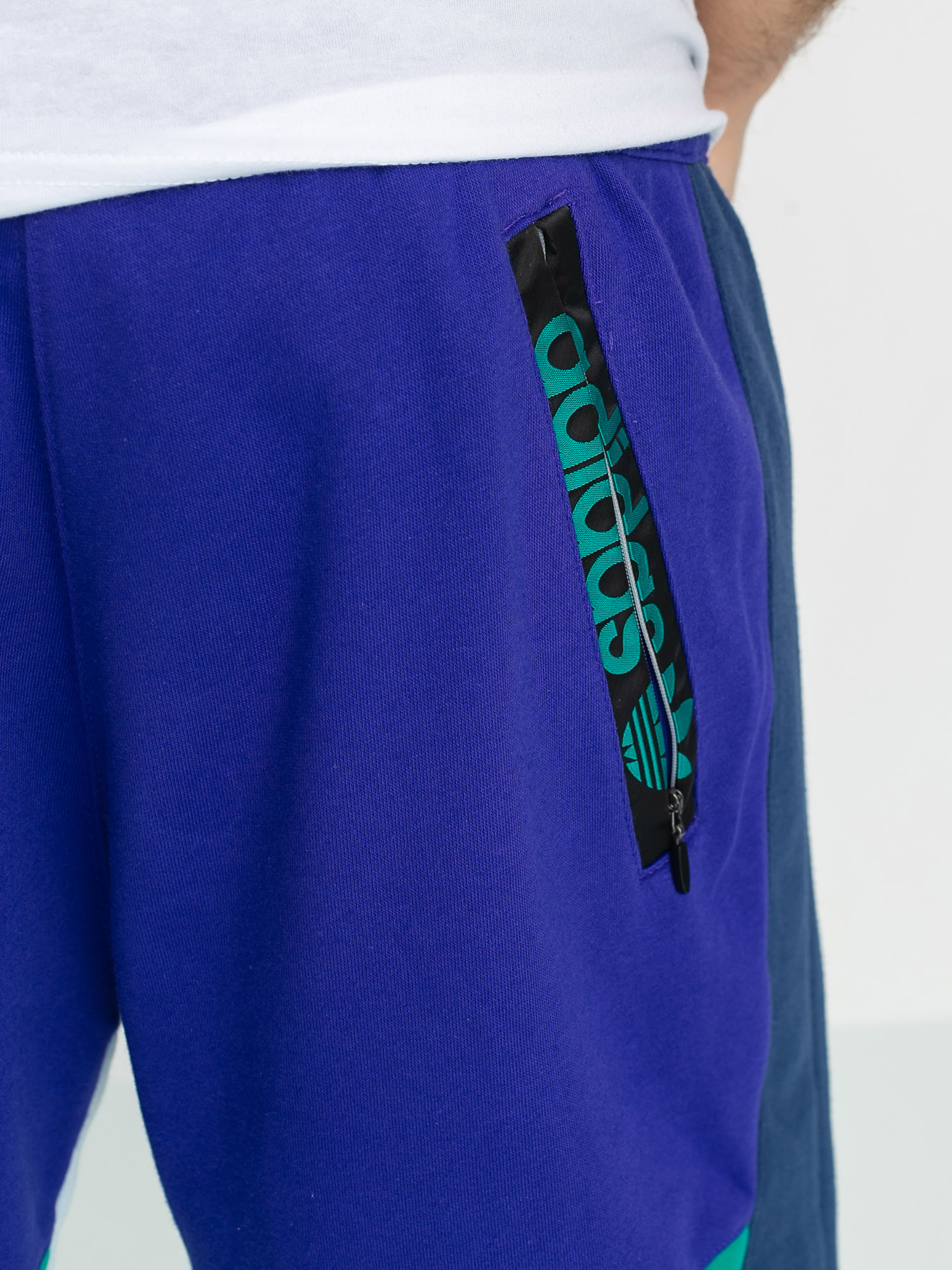 adidas Originals Pt3 Shorts (energy ink)