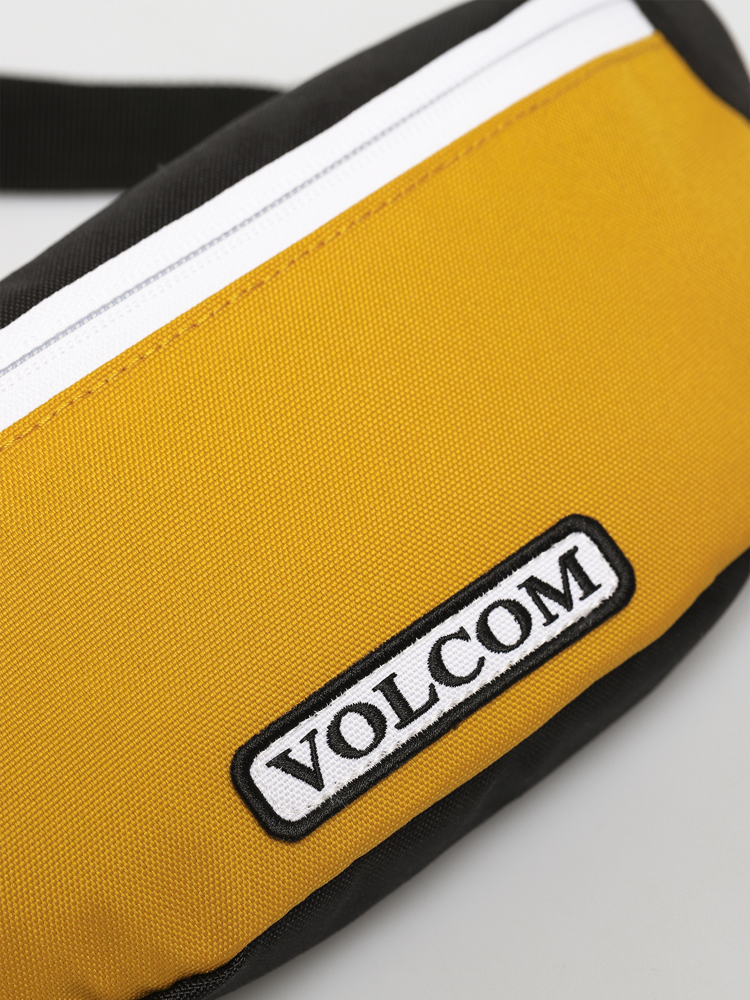 Volcom Stone Street Pouch – Handy Accessory With Embossed Logo