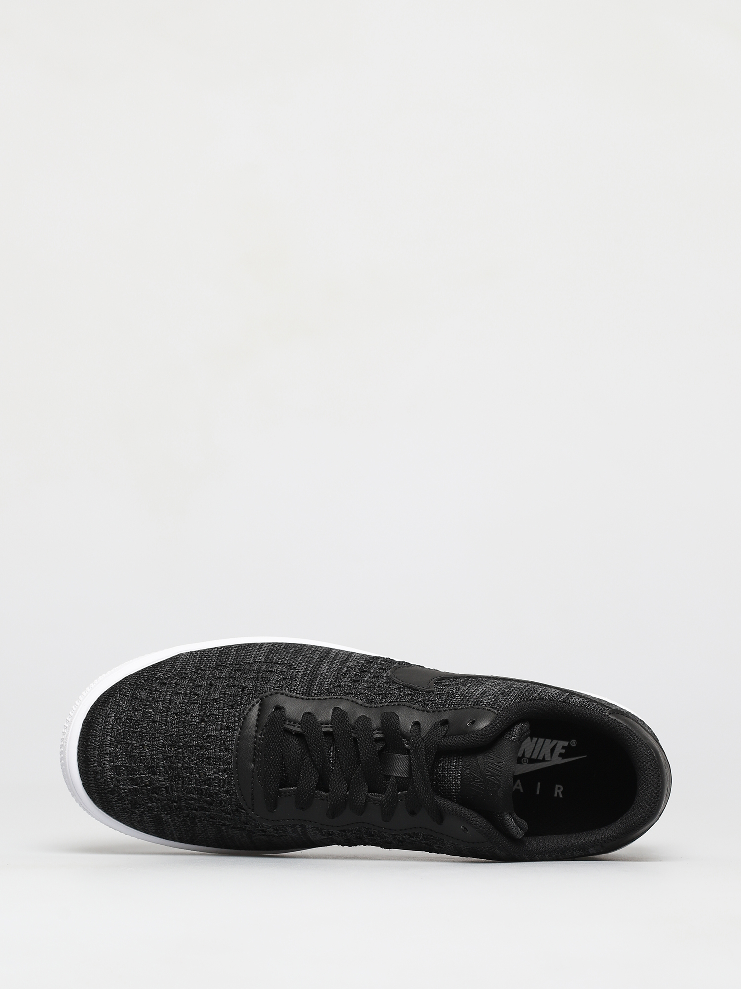 Nike air force 1 flyknit 2. black hot sale and white