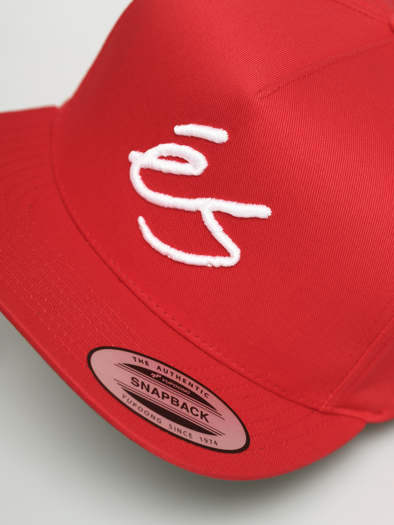 eS Script Snapback ZD Cap (red)