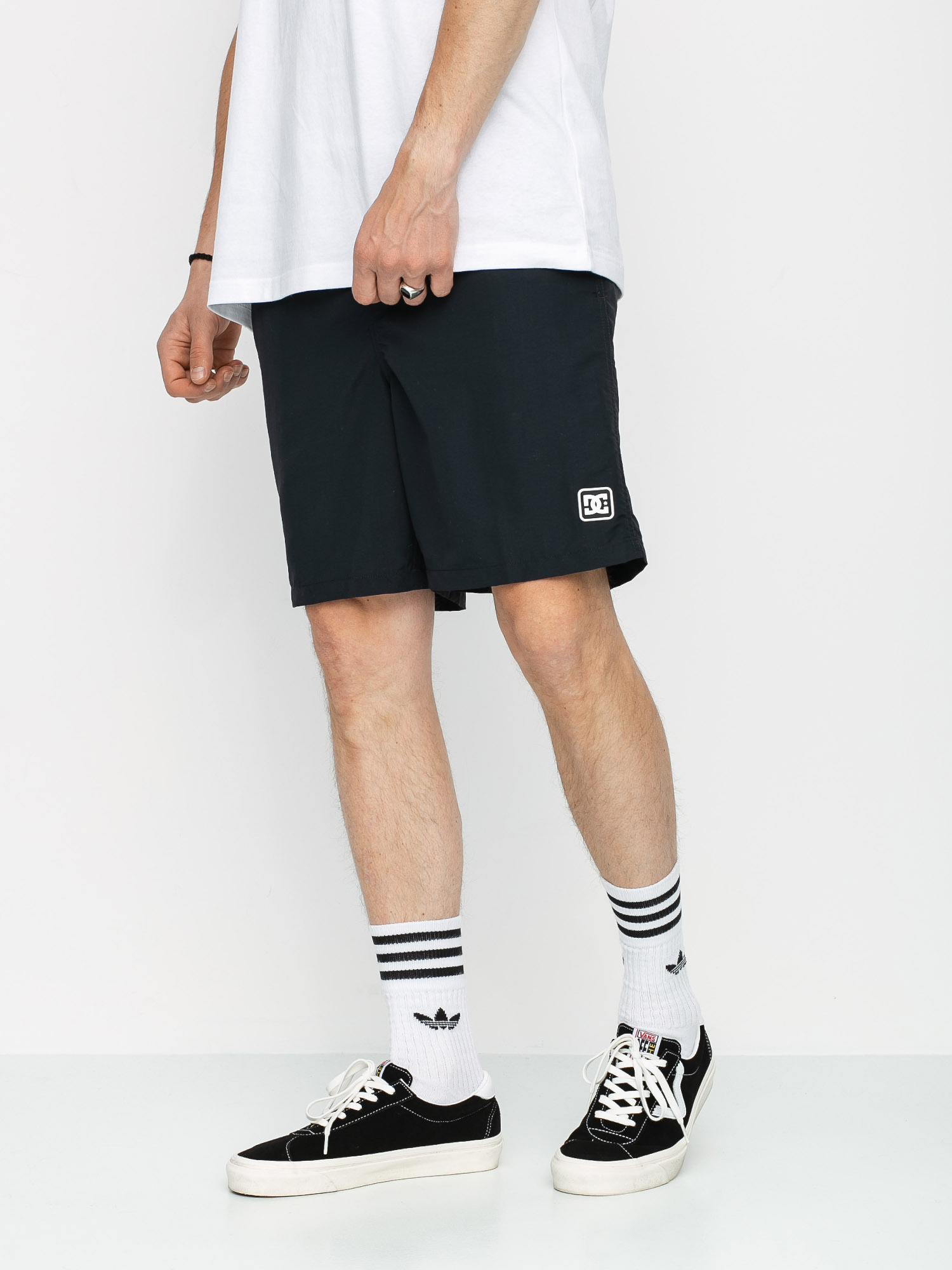 DC Nahmas Day 18 Shorts (black)