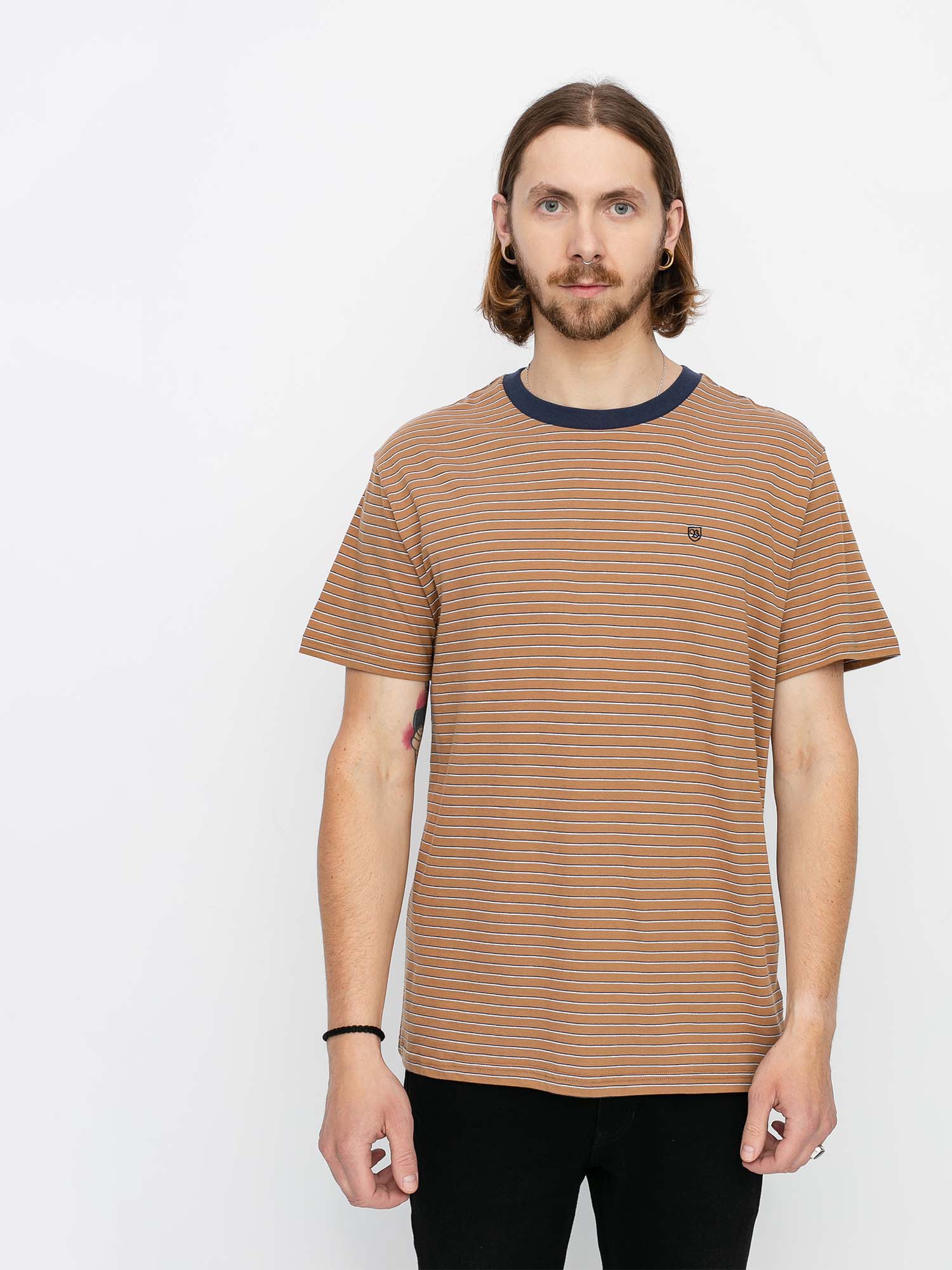 knit t shirt