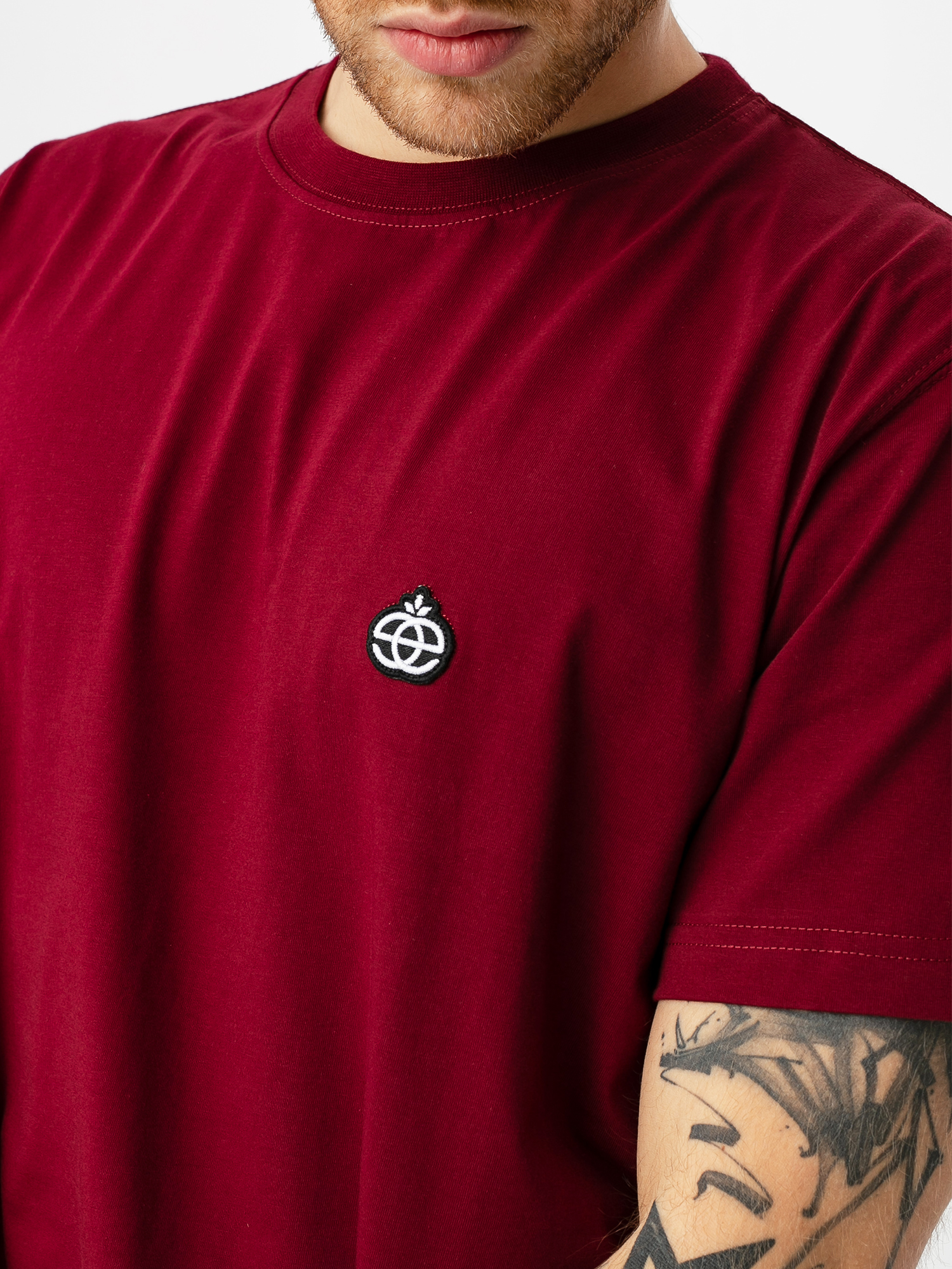 Elade Icon Mini Logo T-shirt (maroon)