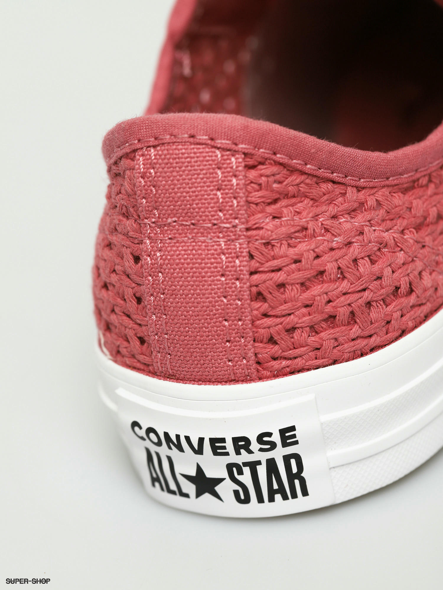 pink and black converse all stars