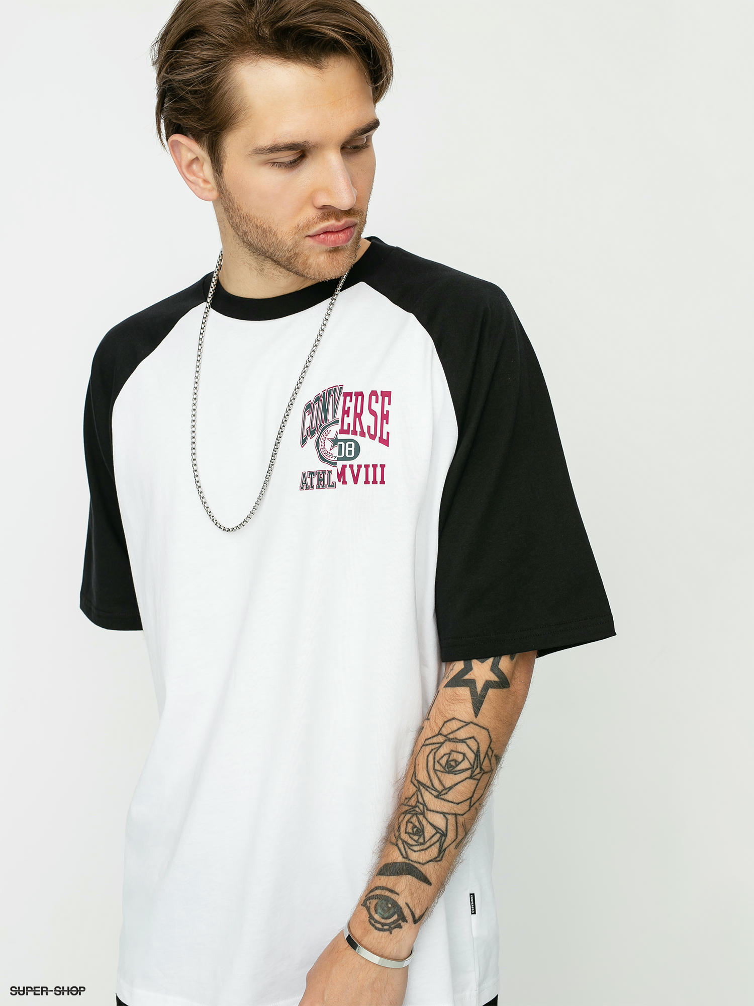 t shirt with converse around neck