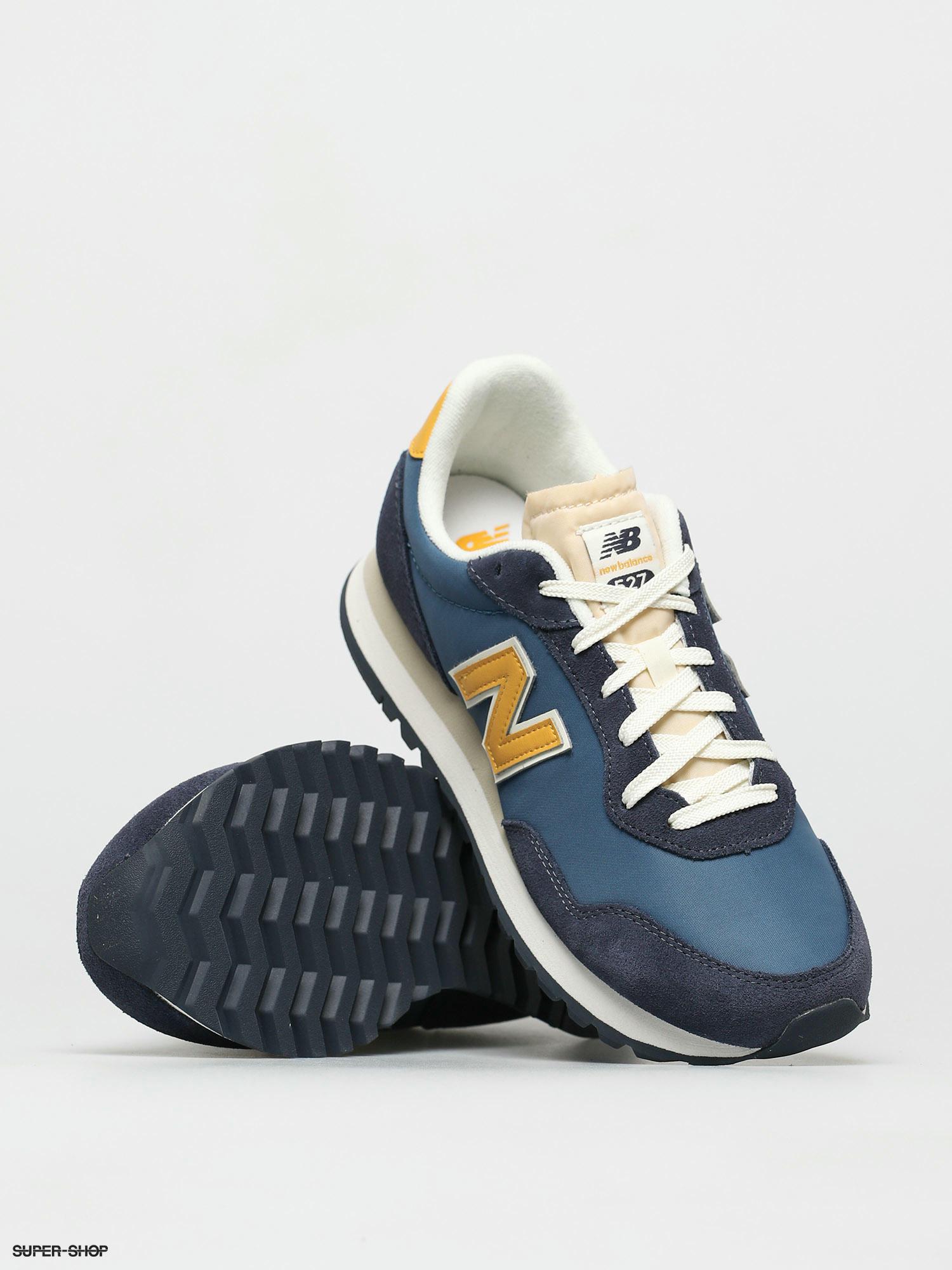 new balance 527 trainers