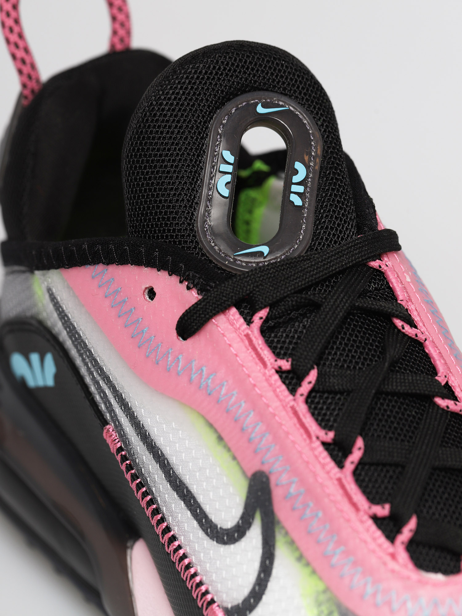 Nike Air Max 2090 Schuhe Wmn (white/black pink foam lotus pink)