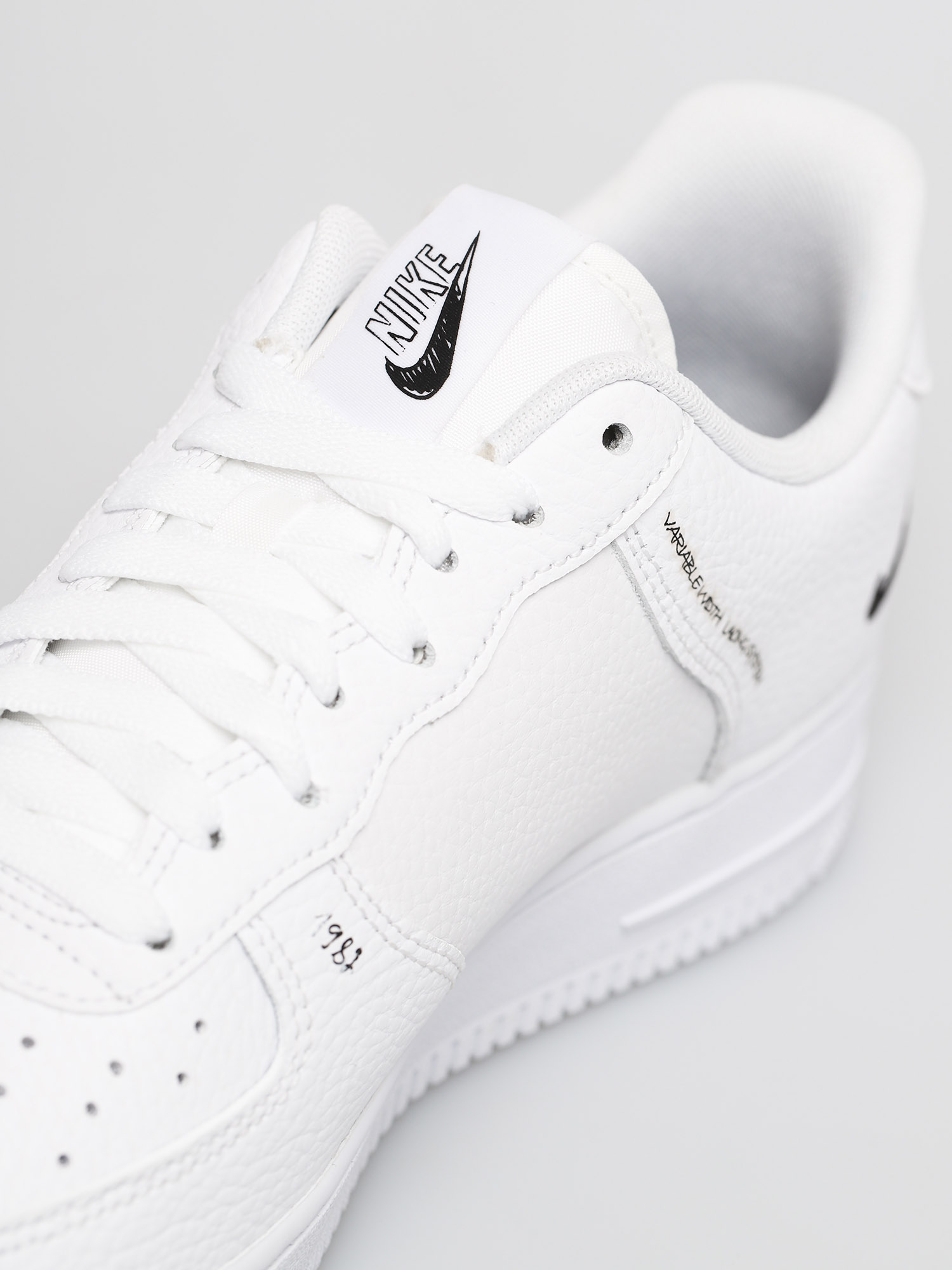 Nike Air Force 1 Lv8 Utility Schuhe (white/black white)