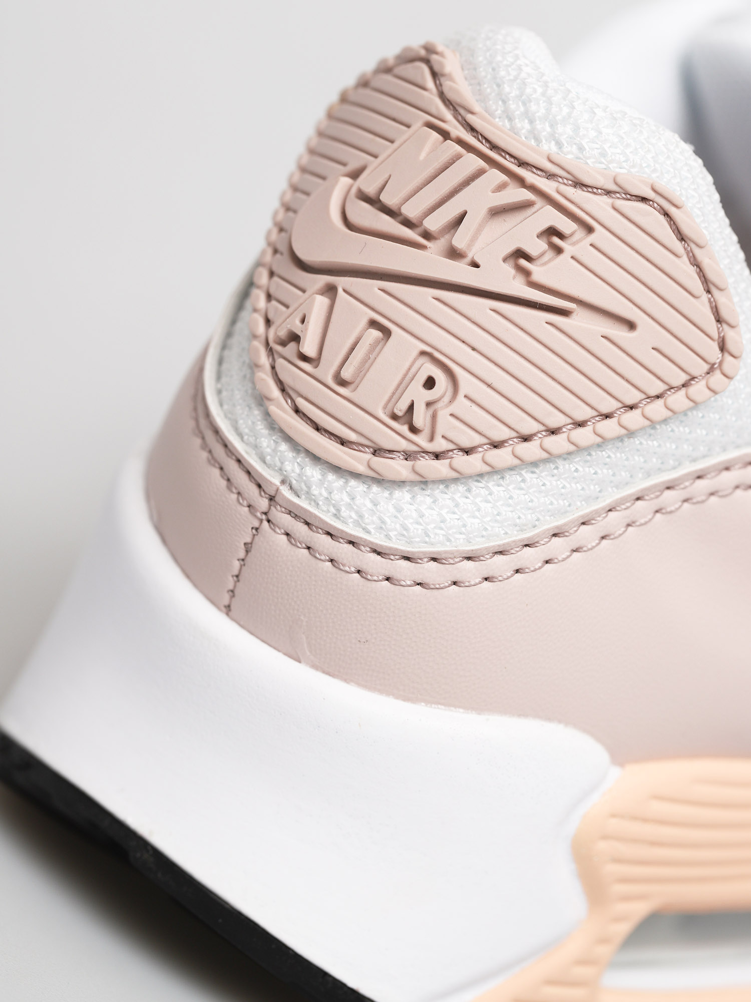 Nike Air Max 90 Shoes Wmn (white/platinum tint barely rose)