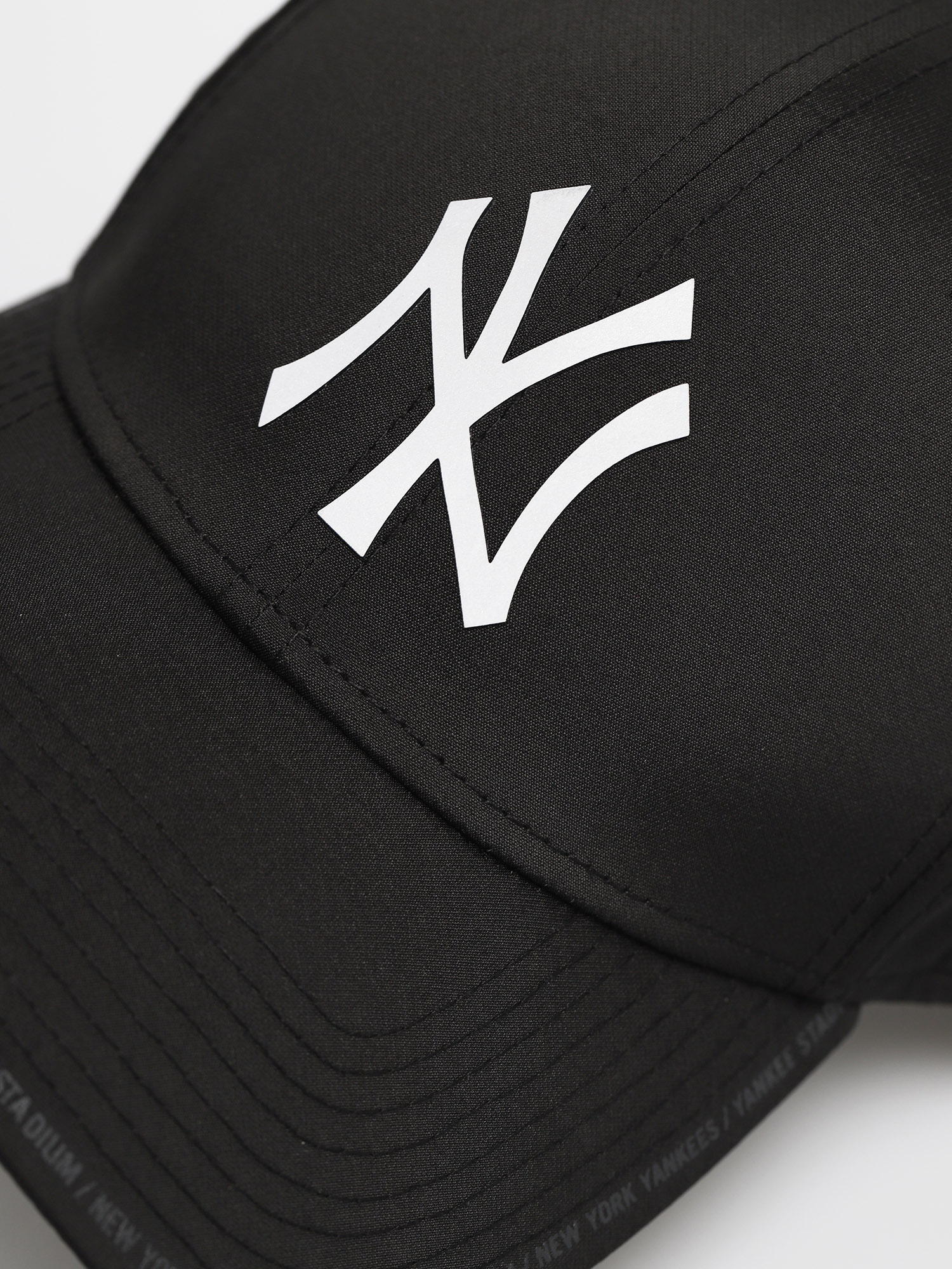 New Era Perf Fabric License 940 Nyy ZD Cap (black)