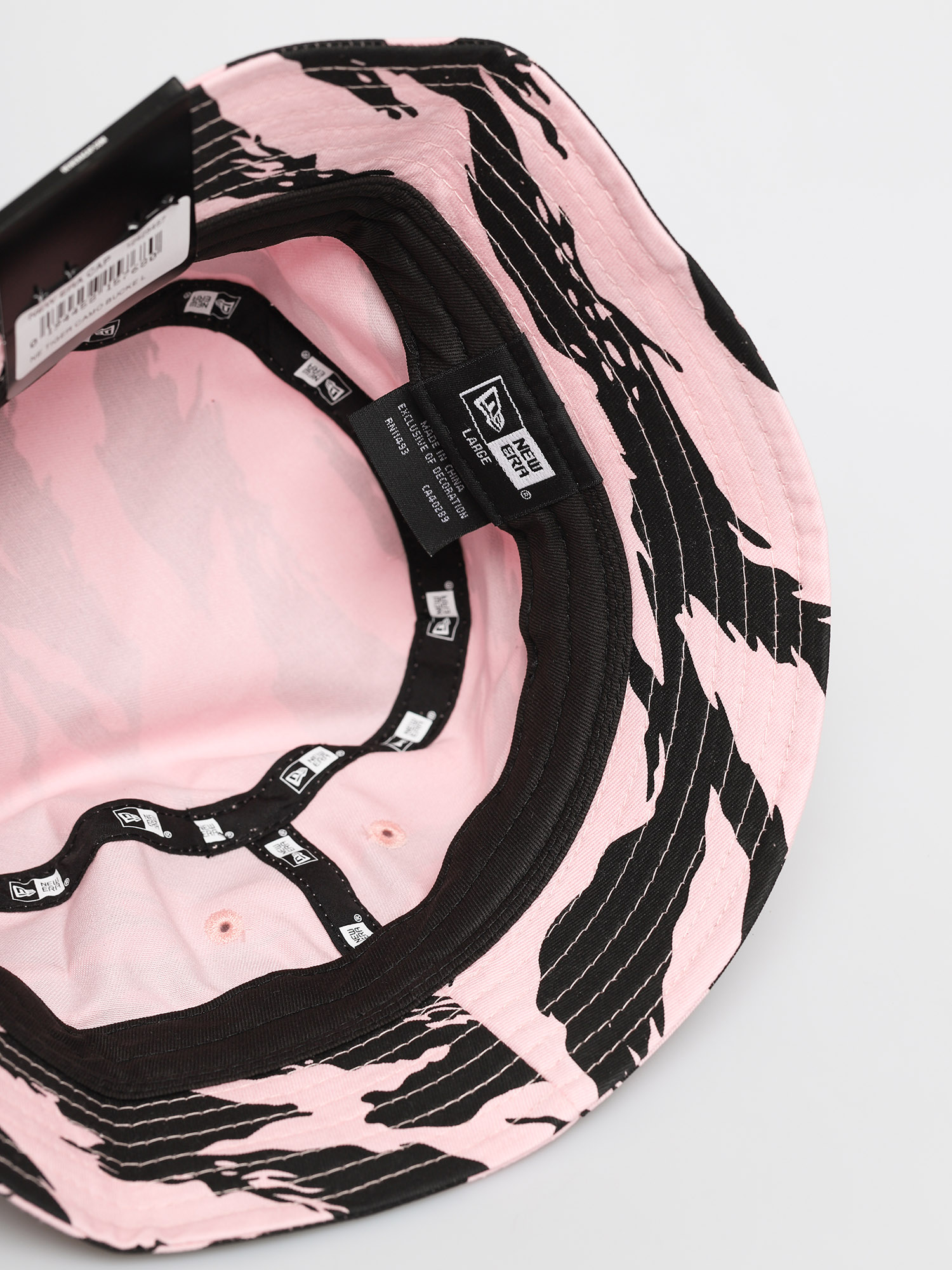 New Era Tiger Camo Hat (black/pink)