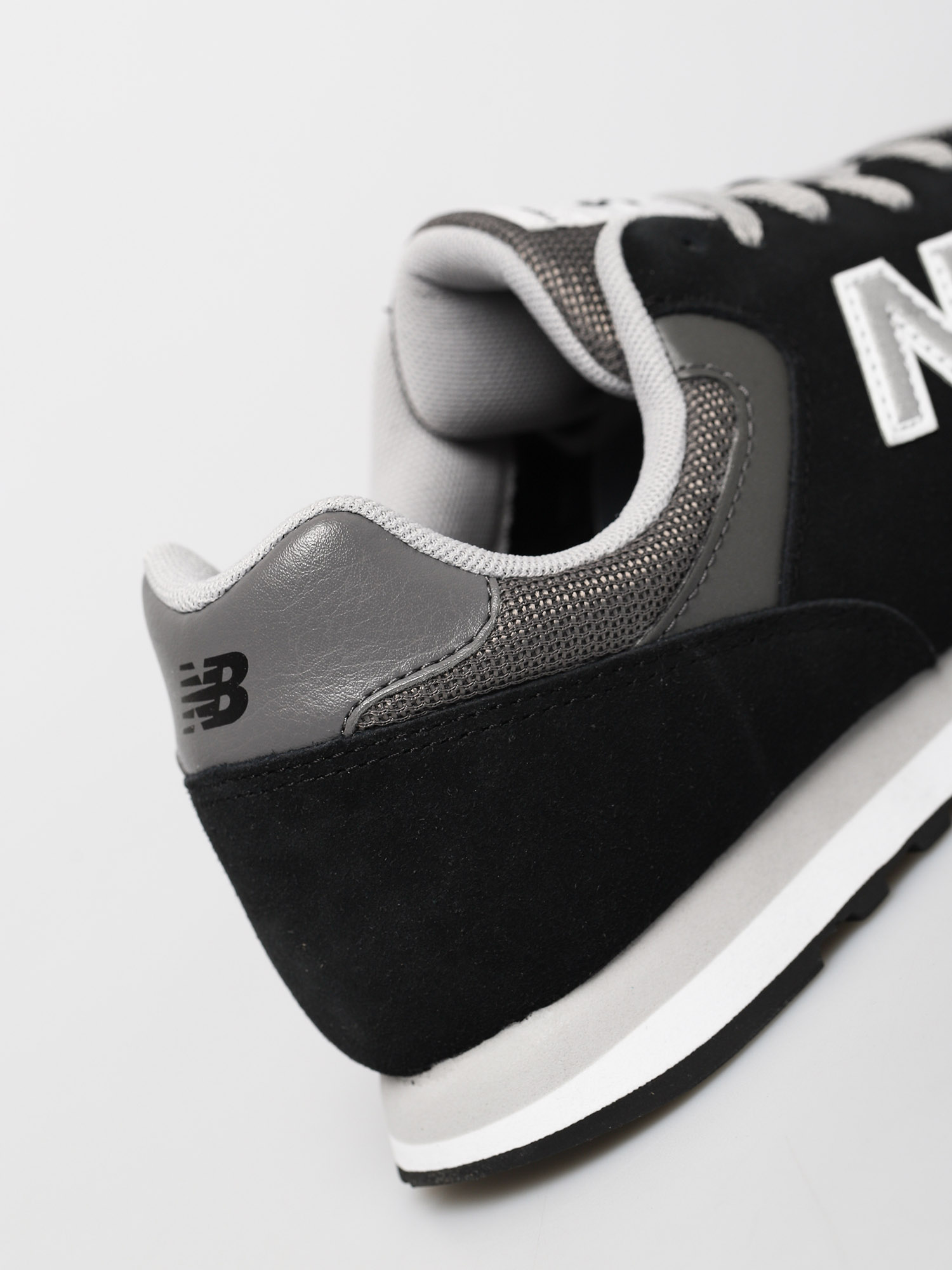 New Balance 393 Shoes (black)
