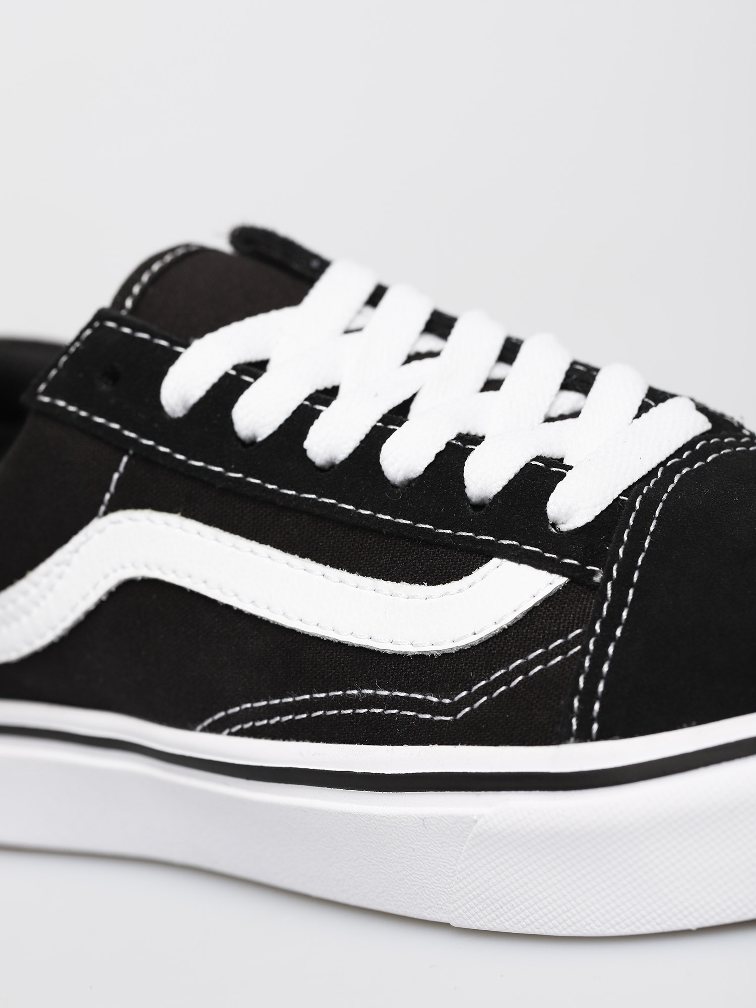 Vans ComfyCush Old Skool Shoes (classic)
